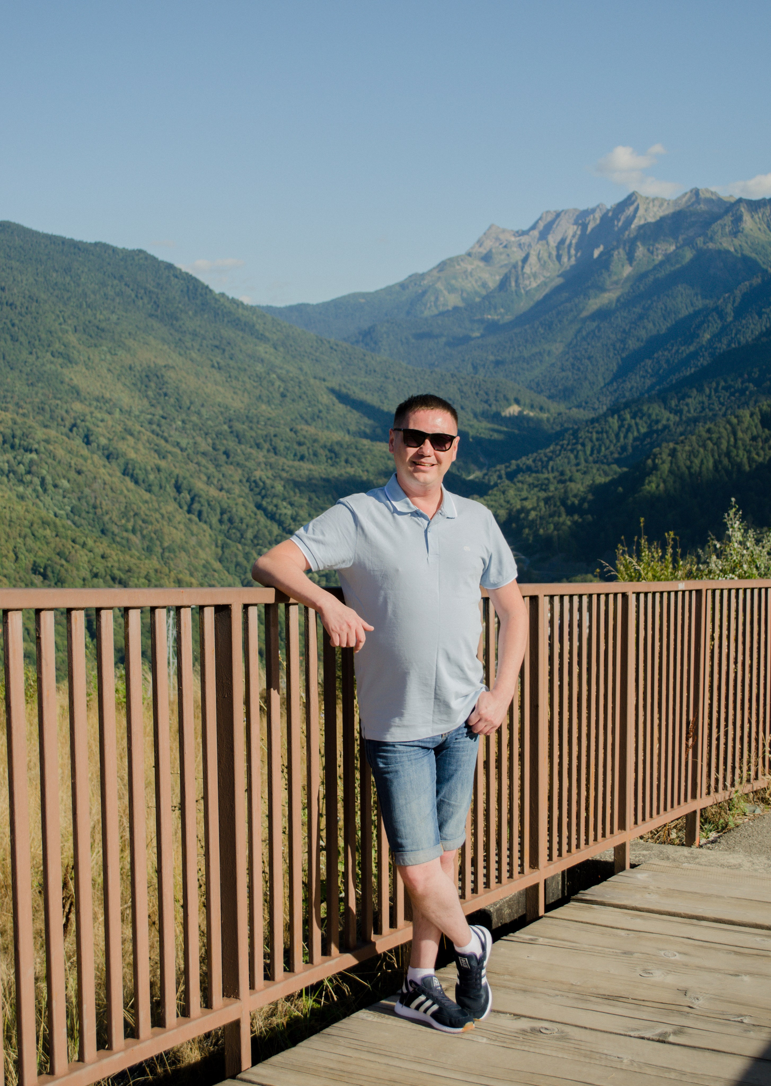 Папа и сын. Фотограф