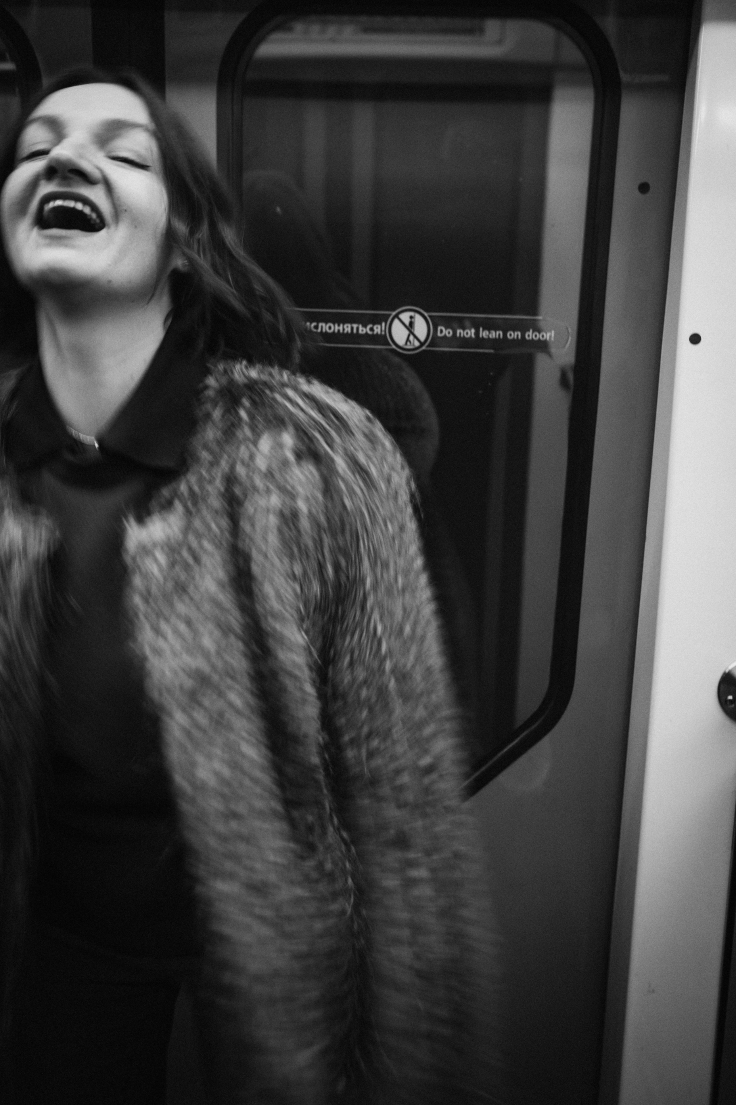 Катя и Кристина в метро. Klerout Photographer