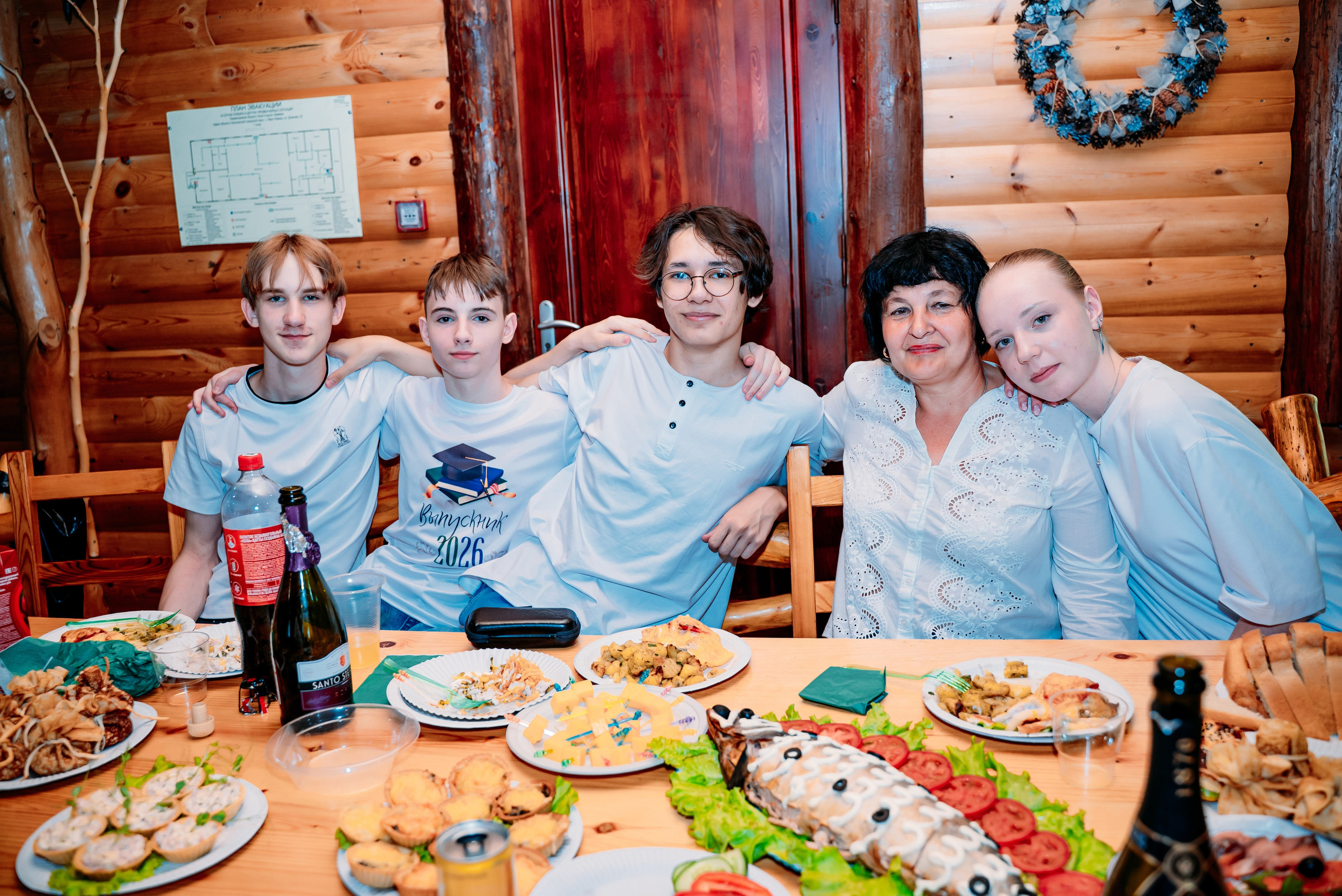 Выпускной 2026 школа 25. Фотограф Алёна Царькова. Киселевск