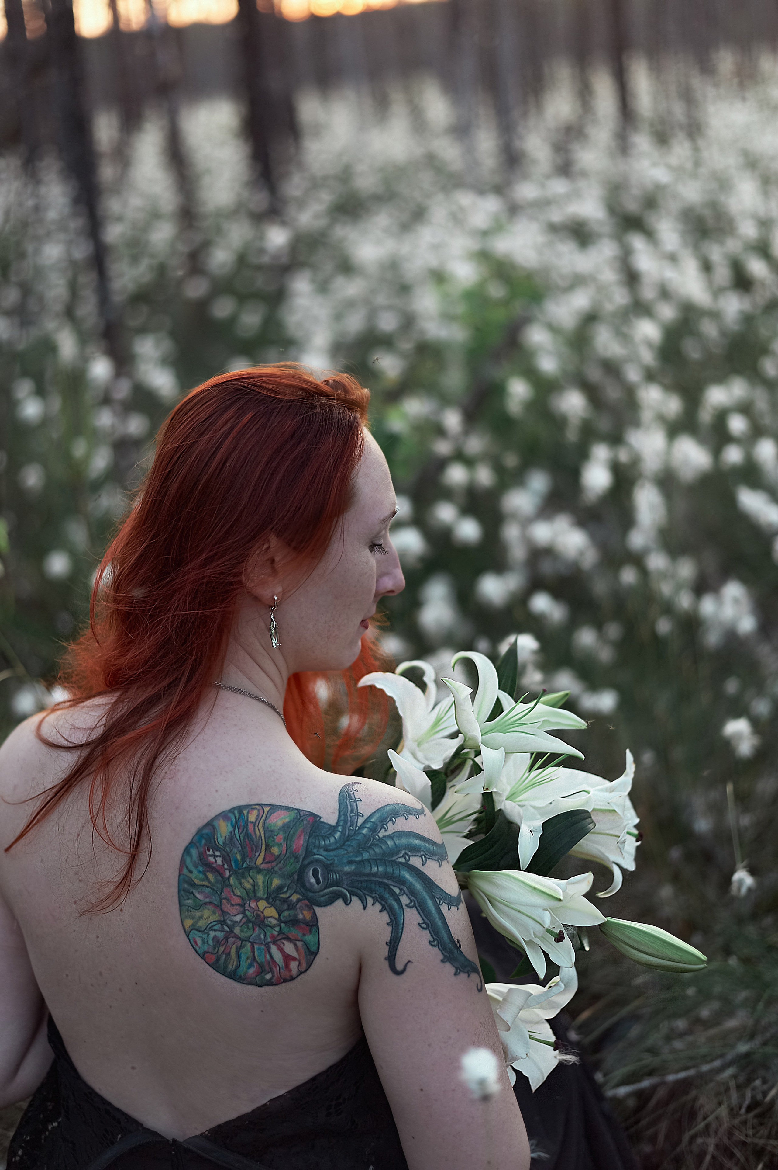 Аня. Болото и цветы. Женский фотограф в Череповце Даша Акулич