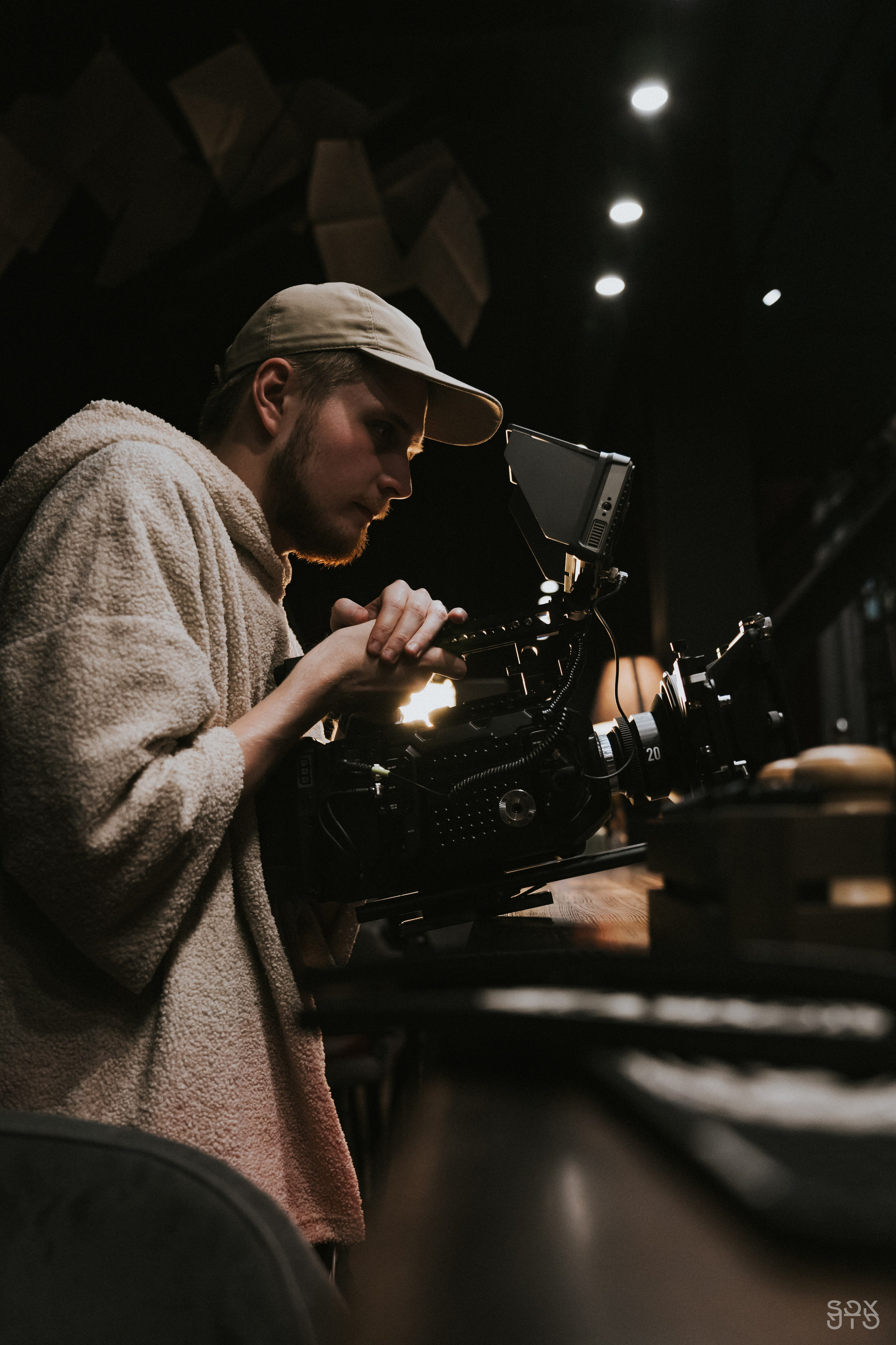 Видеопродакшн BACKED ROLL