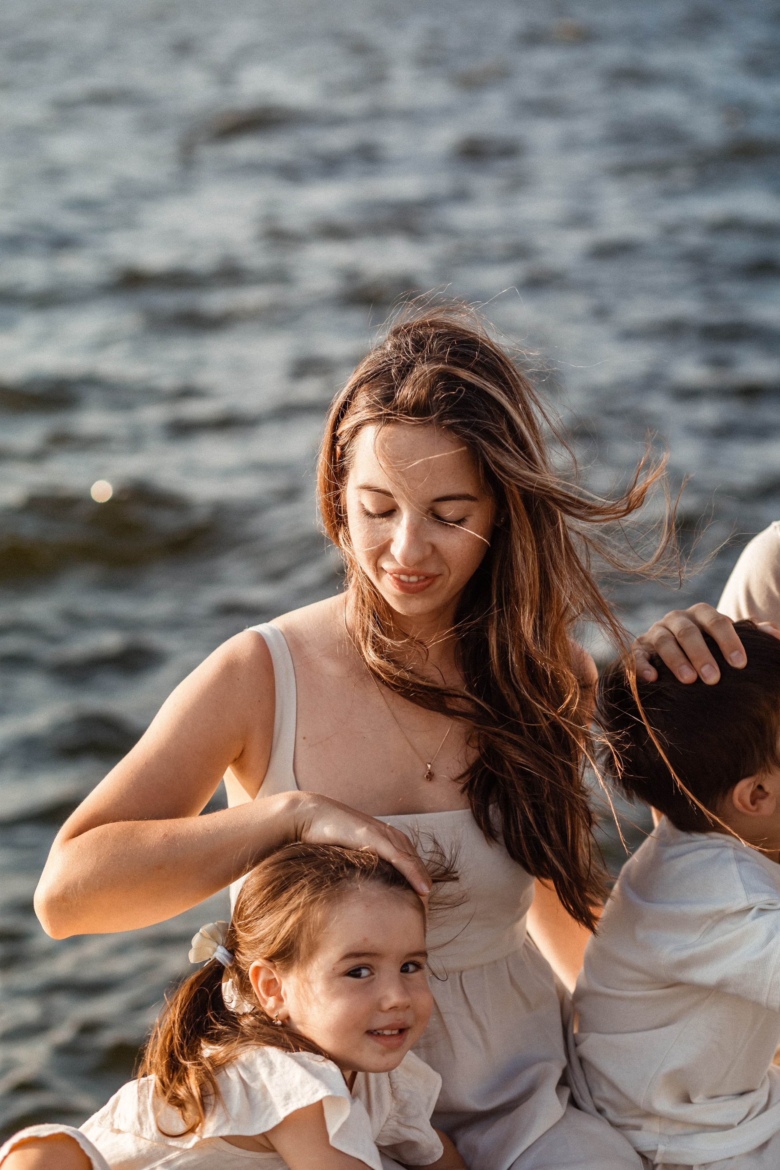 Family photoshooting ai izmir. Professional family and children’s photographer in Izmir Irina Eron