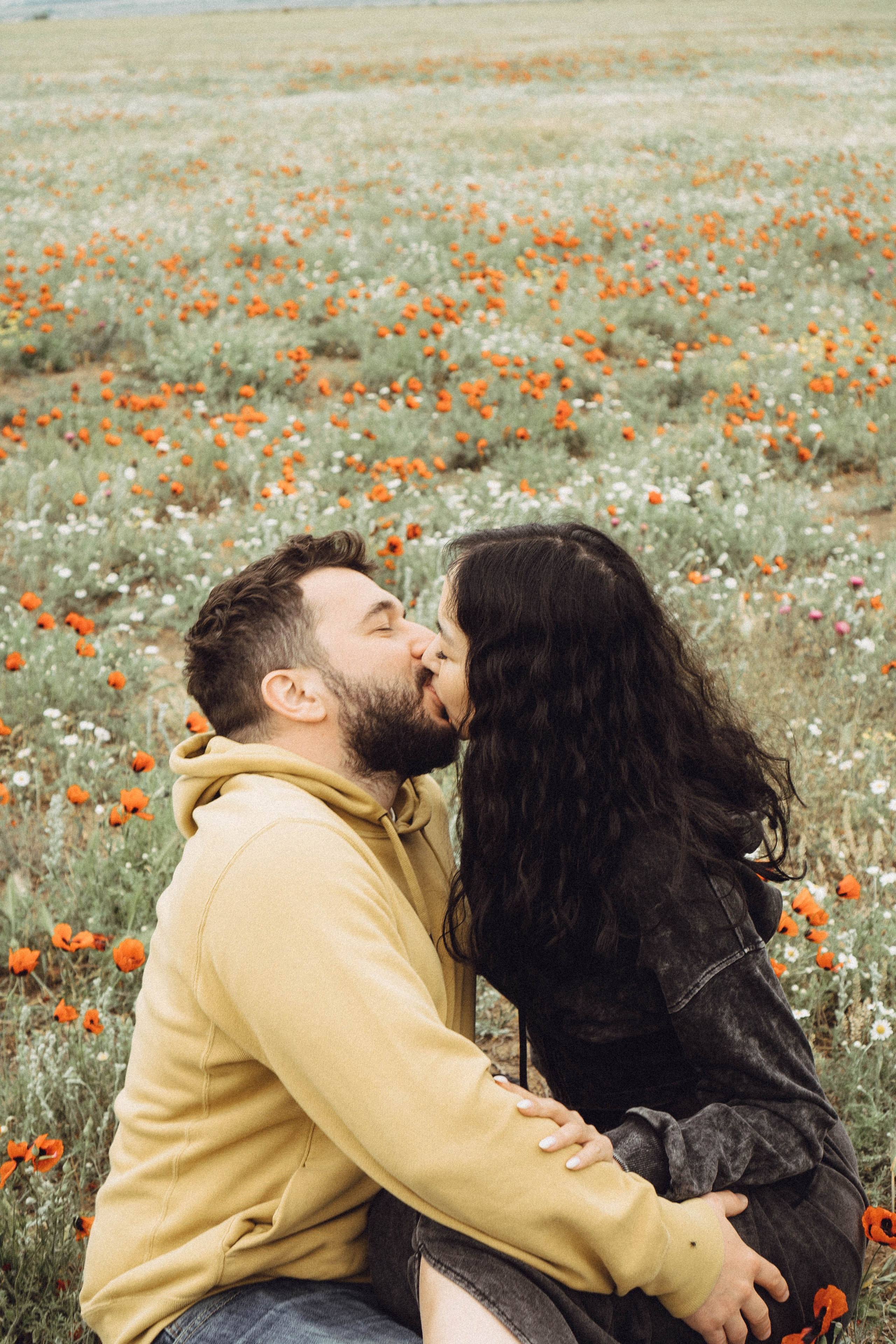 Любовь в маковом поле. Профессиональный фотограф, Санкт-Петербург — Виктория Богомолова