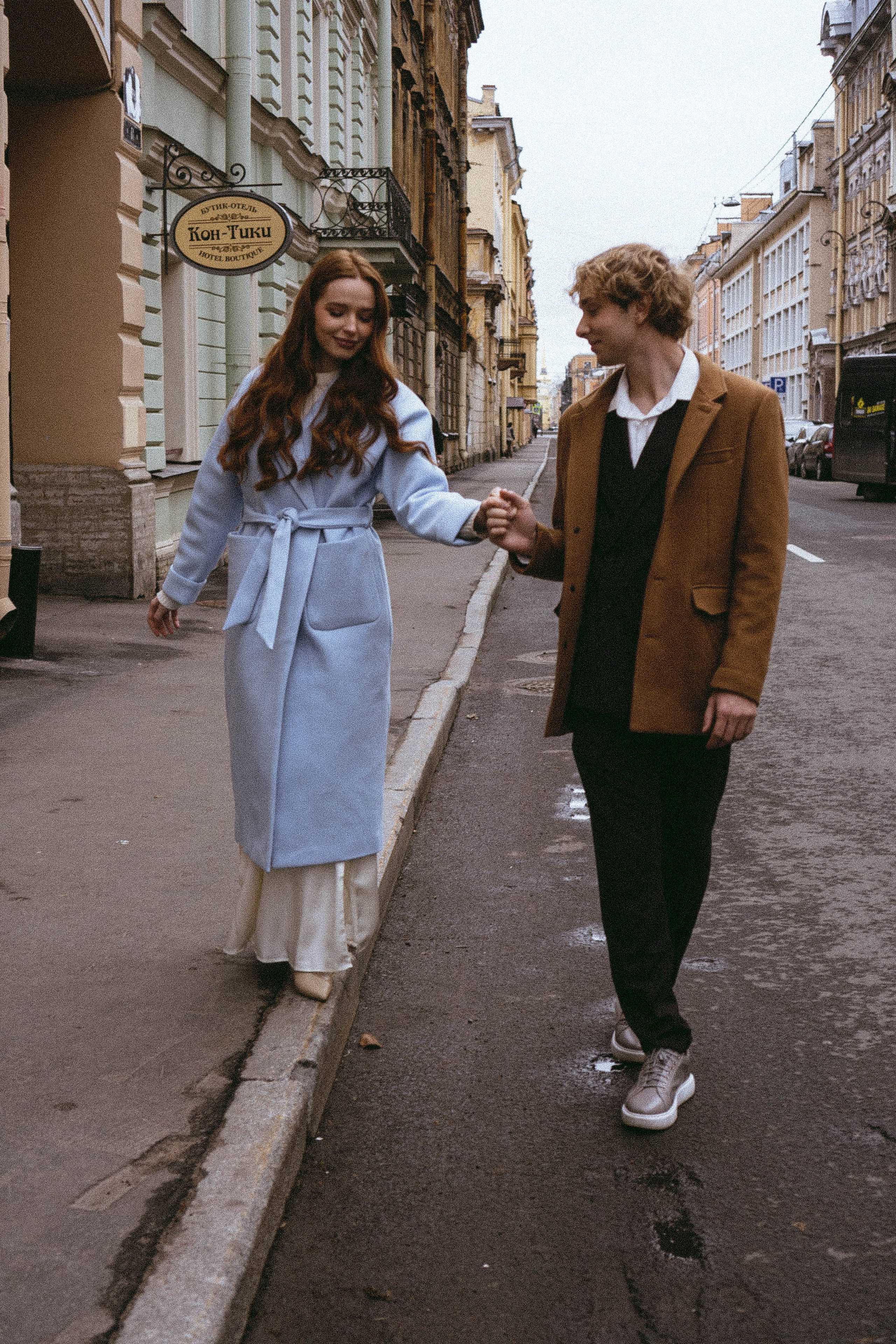 СВАДЕБНАЯ СЬЕМКА В ОТЕЛЕ. СБОРЫ ЖЕНИХА И НЕВЕСТЫ И ТАКЖЕ ТОР И ПОДГОТОВКА К ПРОГУЛКЕ И ПРОГУЛКА ПО ПЕТРОГРАДКЕ. Профессиональный фотограф, Санкт-Петербург — Виктория Богомолова