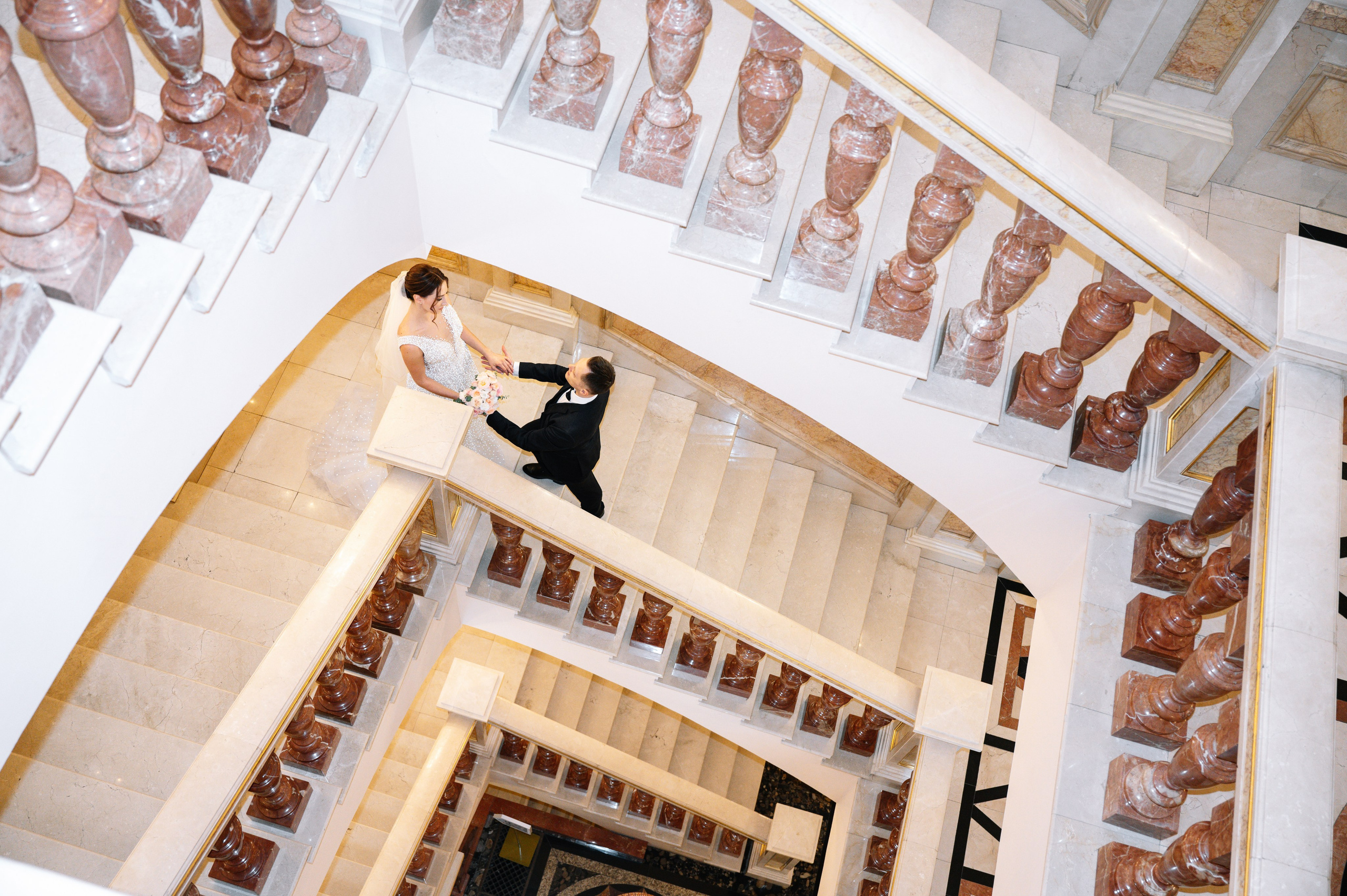 Лучшие места для свадебной съемки и прогулки в Москве. Часть 1. Свадебный видеограф в Москве Никонова Анна