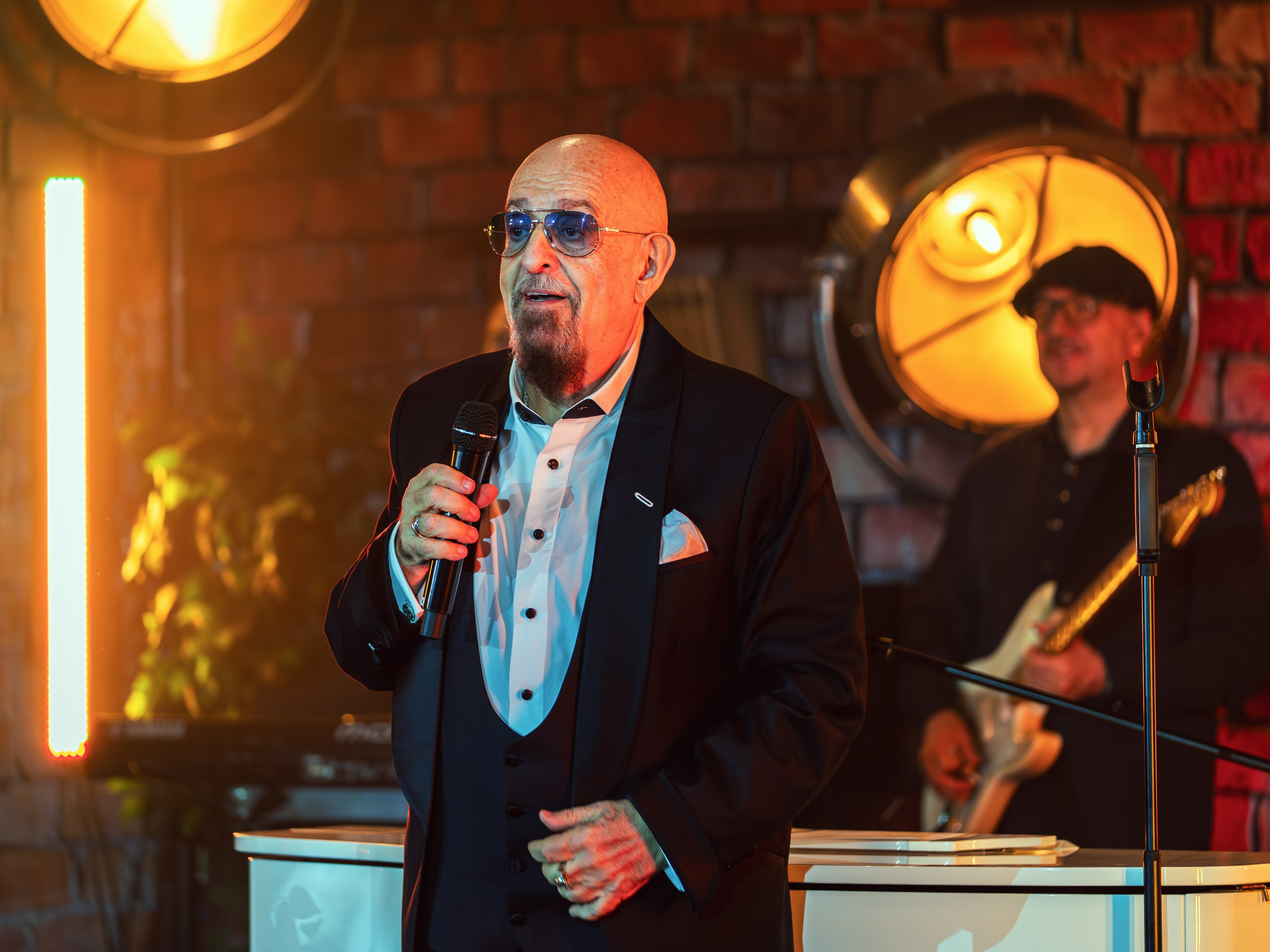 Концерт Михаила Шуфутинского на частном мероприятии. Репортажный фотограф в Красной Поляне и Сочи Павлюченко Екатерина