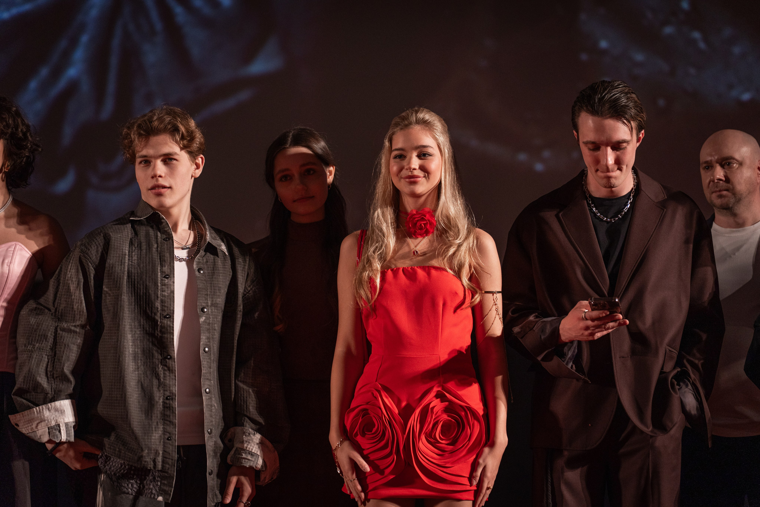 Твое сердце будет разбито. Премьера Твое сердце будет разбито. Фильм Твое сердце будет разбито. Твое сердце будет разбито смотреть. Каро 11 Октябрь