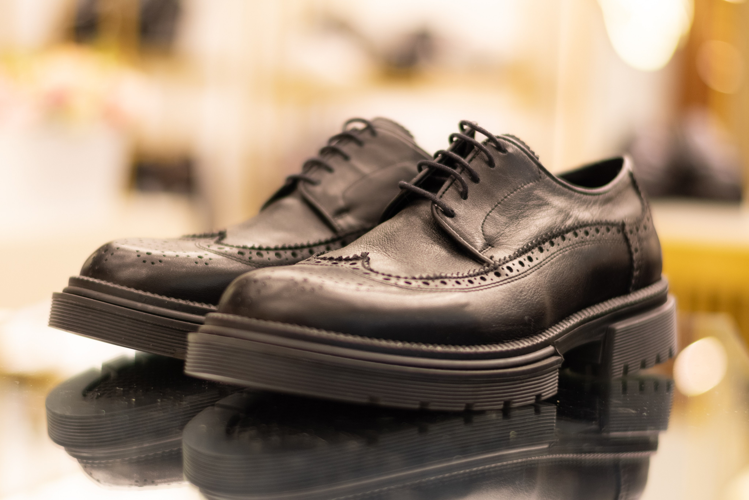 Для организаций. Предметная фотосессия для обувного магазина Capsula. Фотограф/видеограф Богдан Голованов