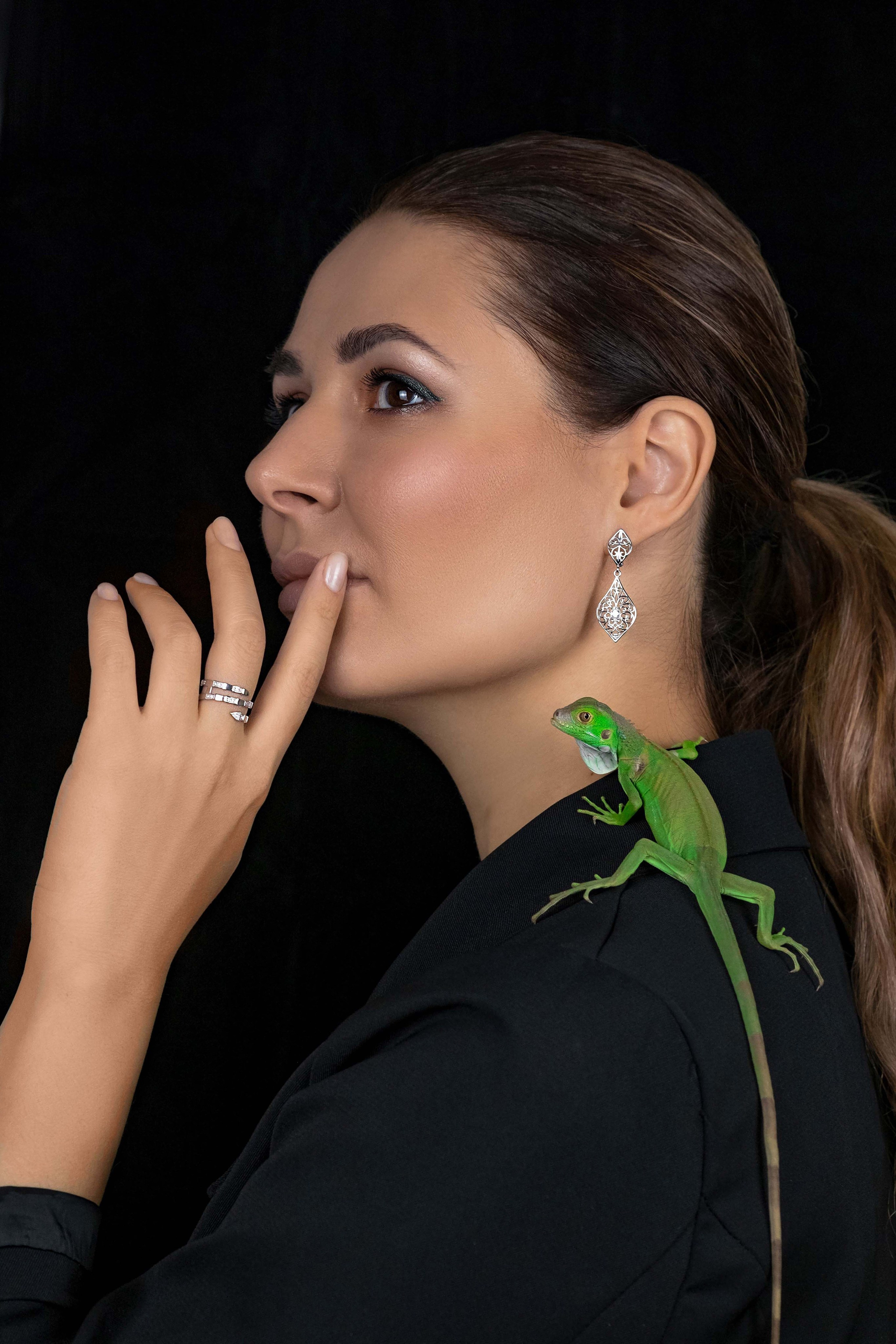 Портретная съемка. Предметный и женский фотограф в Новосибирске