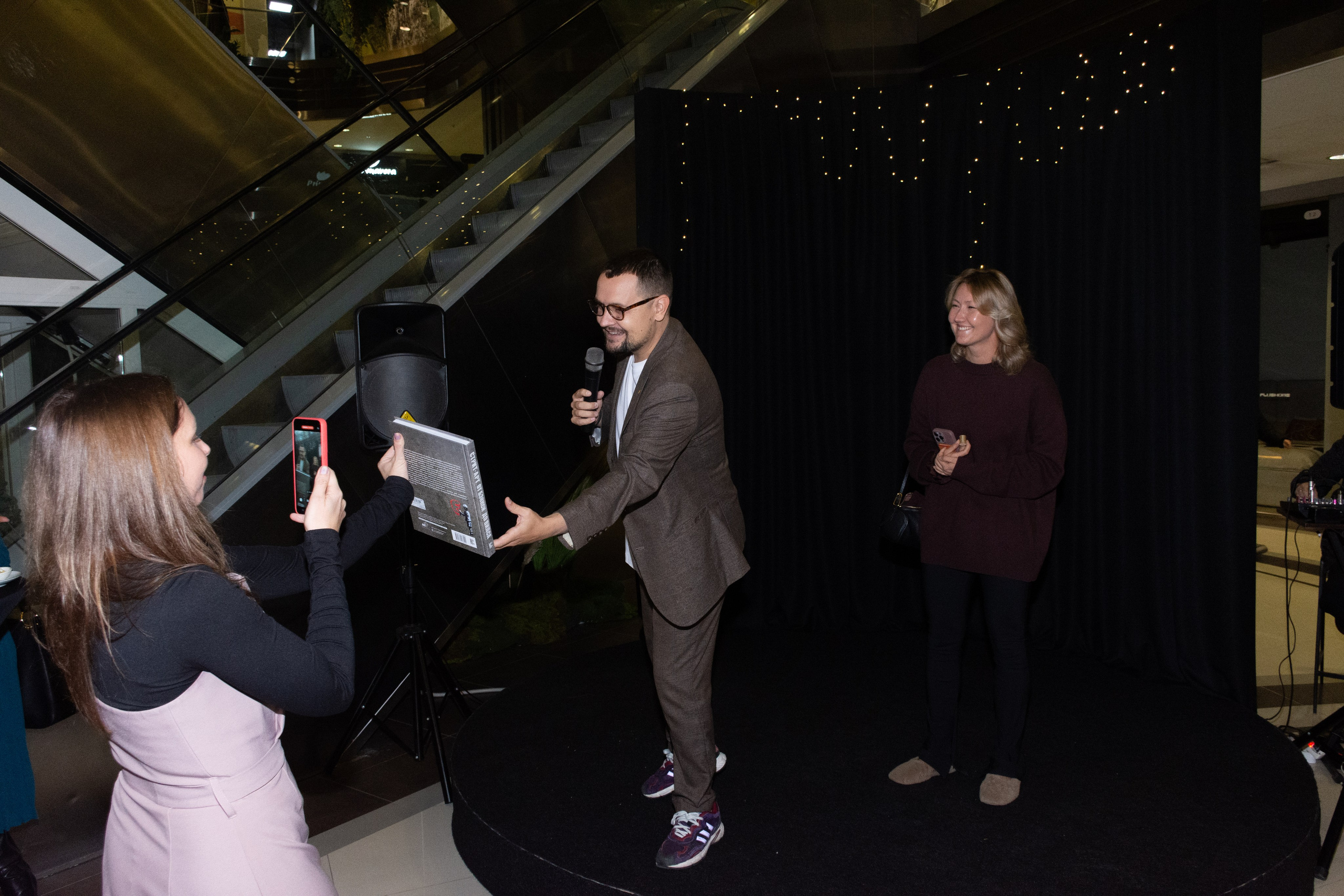 Хэллоуин Mr Doors. Фотограф Максим Буряк