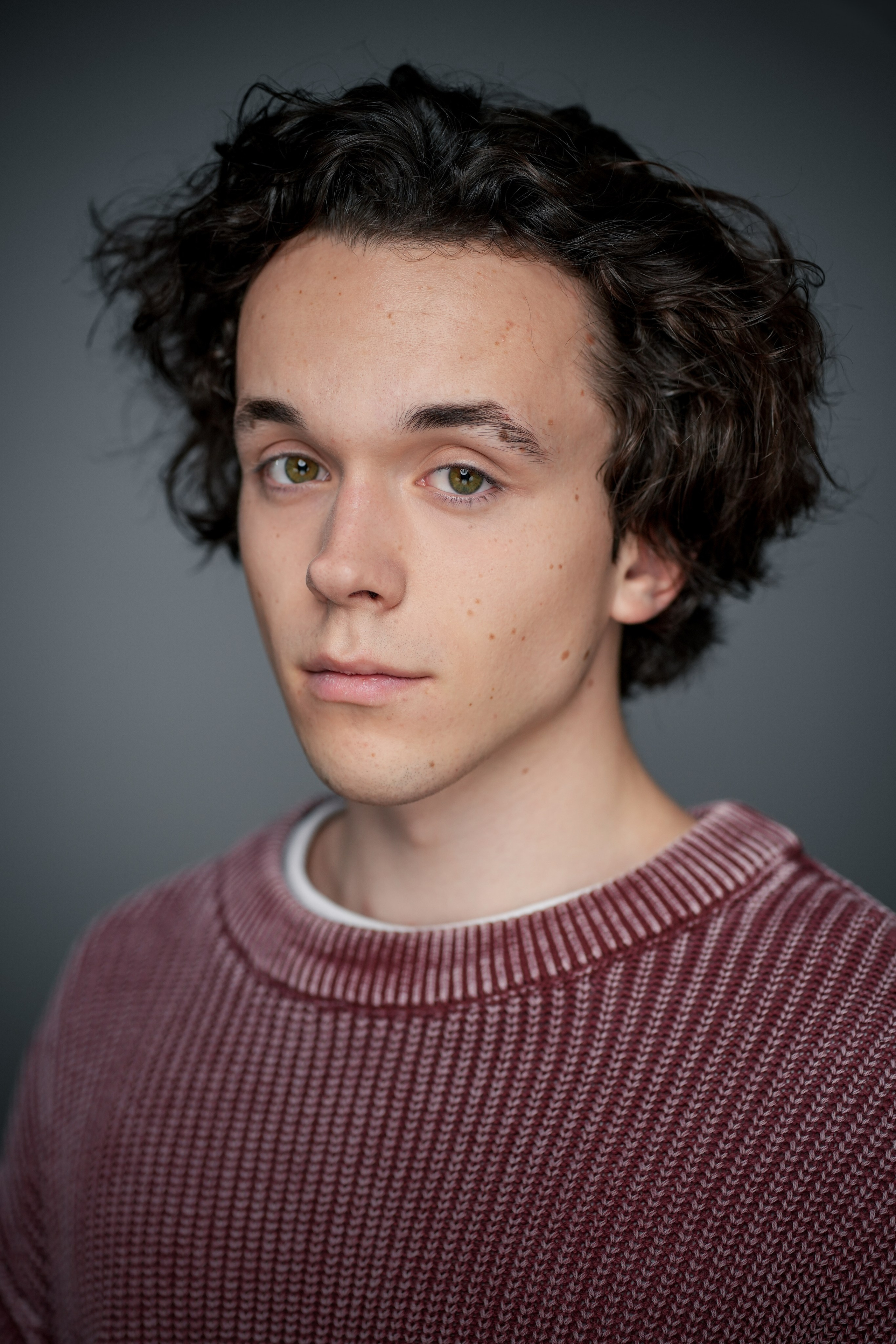 Актёр Владислав Грабарчук. Портретная съемка в Москве, студийный фотограф Игорь Фомин