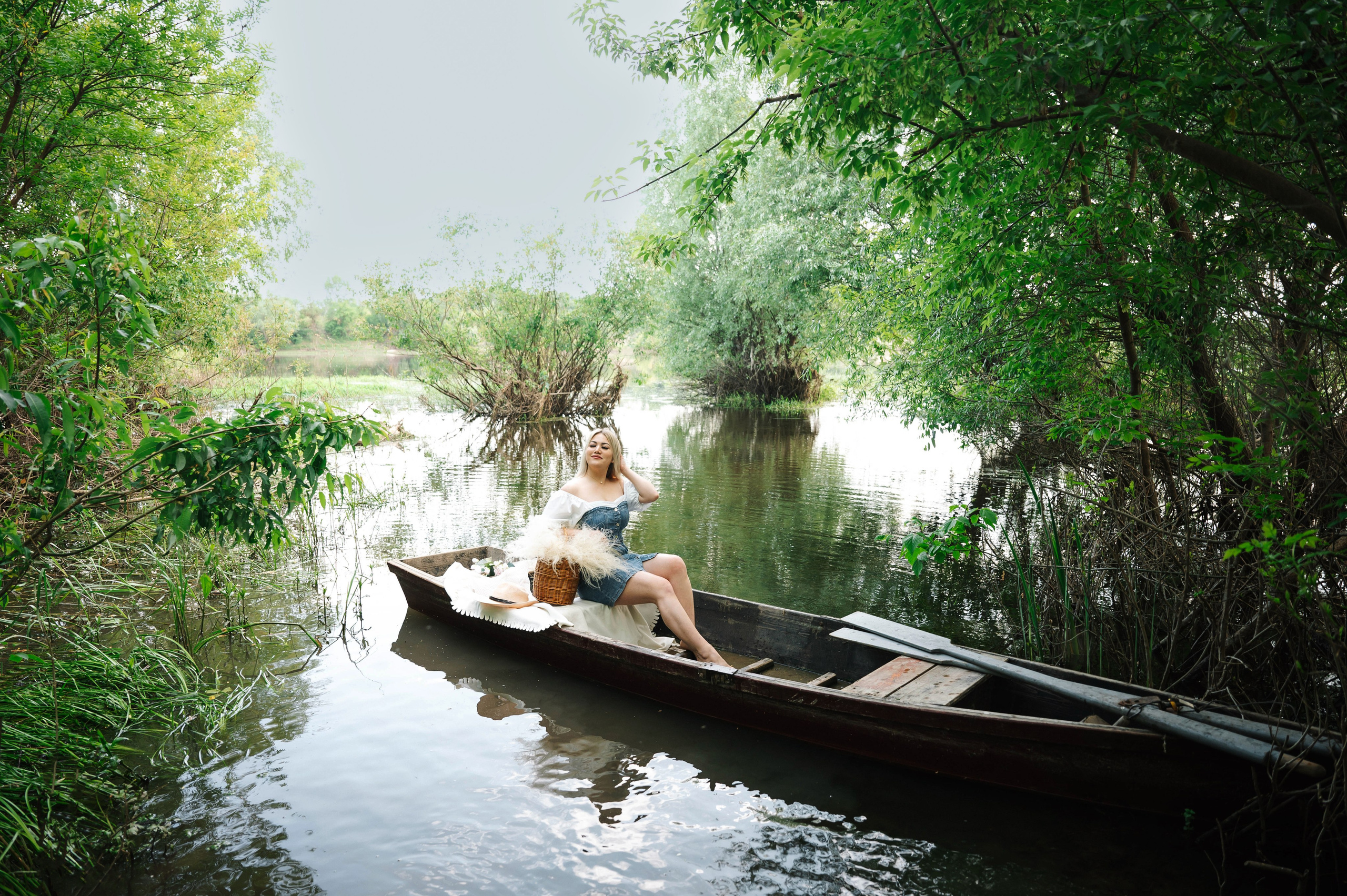 Женя лодка. Фотограф Алёна Мил