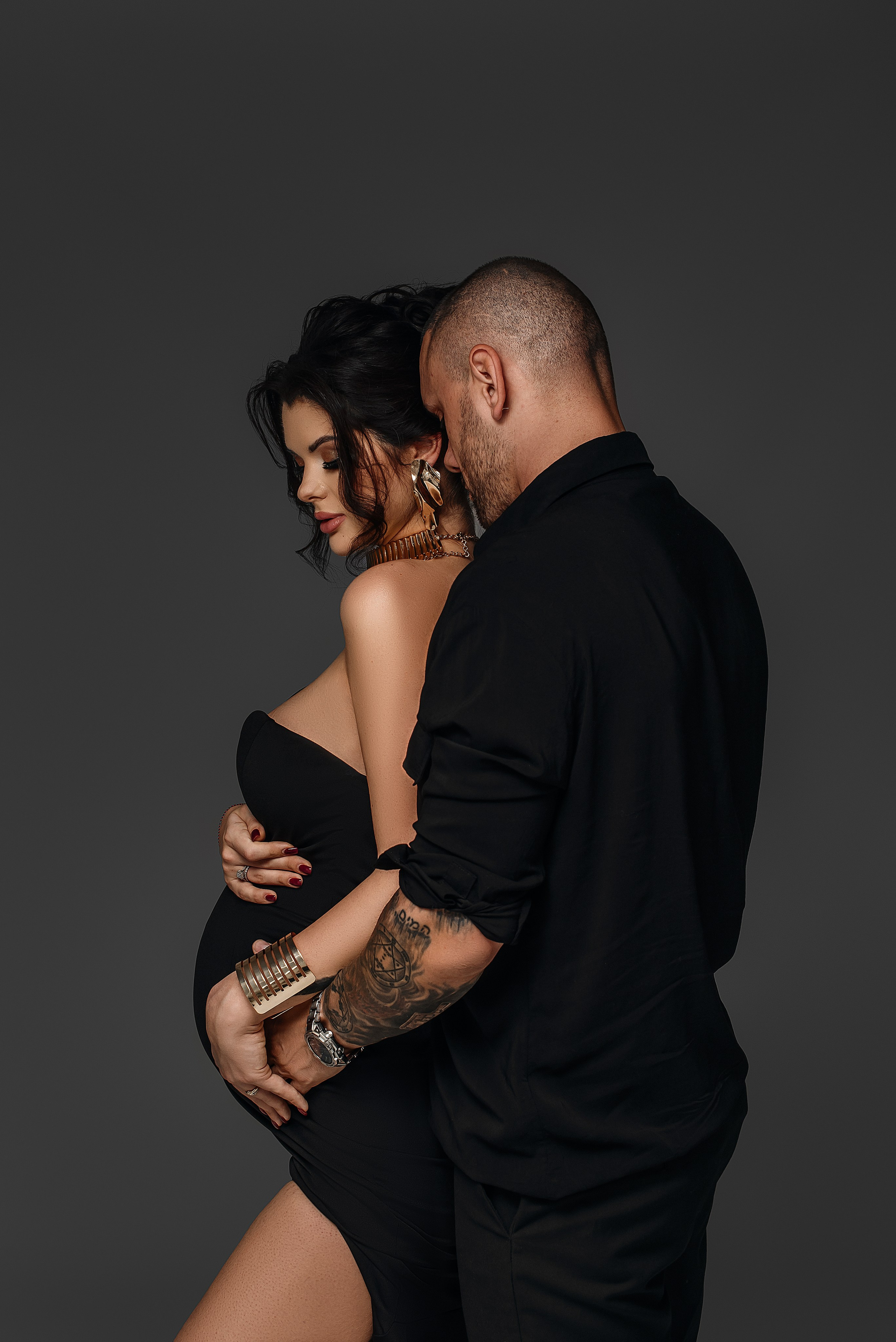 Аня и Максим. Фотограф беременности и новорожденных в Рязани