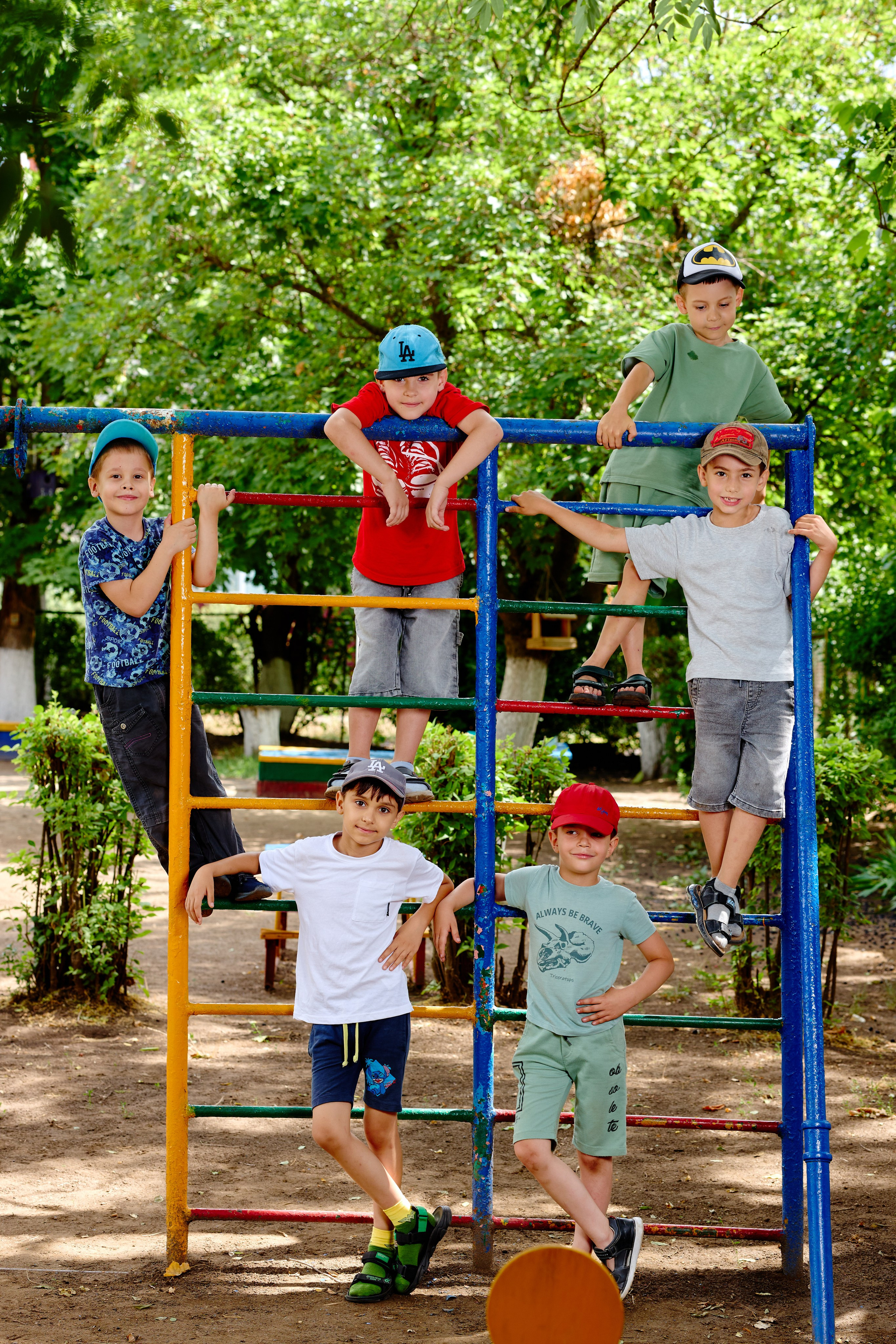 Пример летней съемки в детском саду № 92 Старшая группа Радуга. Фотограф Выпускные альбомы Таганрог Сергей Коробченко