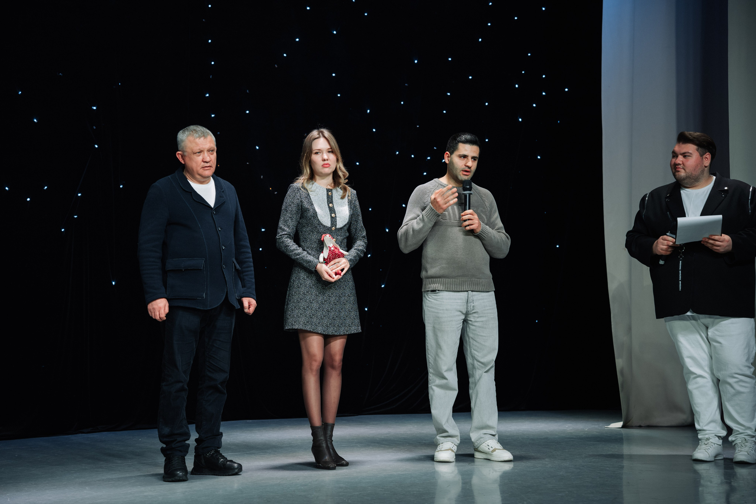 Благотворительный концерт в помощь Артему Сардаряну. Фотограф Артем Севостьянов. Профессиональная фотосъемка в Ногинске, Москве, Московской области и за границей