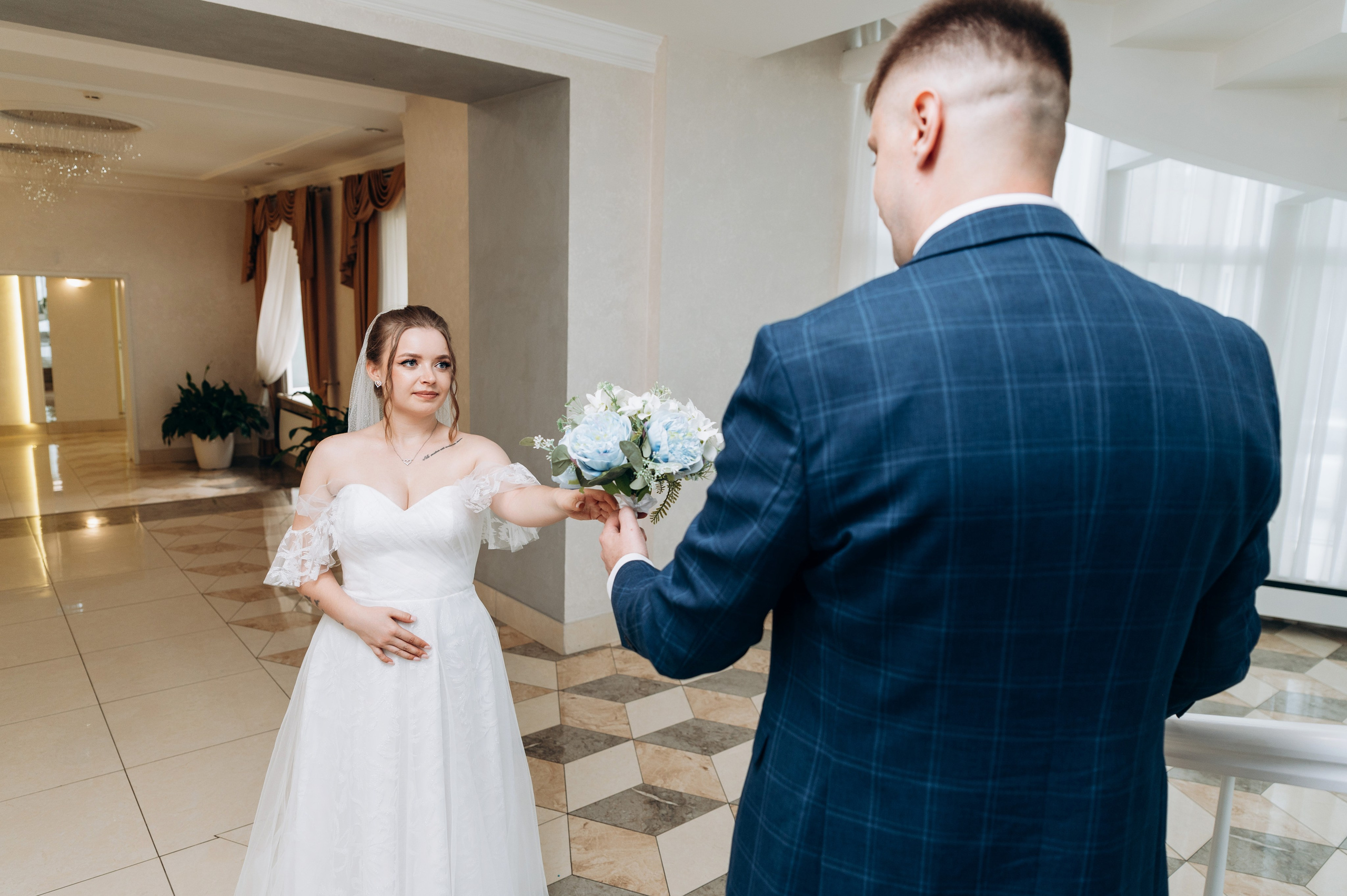 Прогулка, регистрация, банкет. Фотограф в Новосибирске