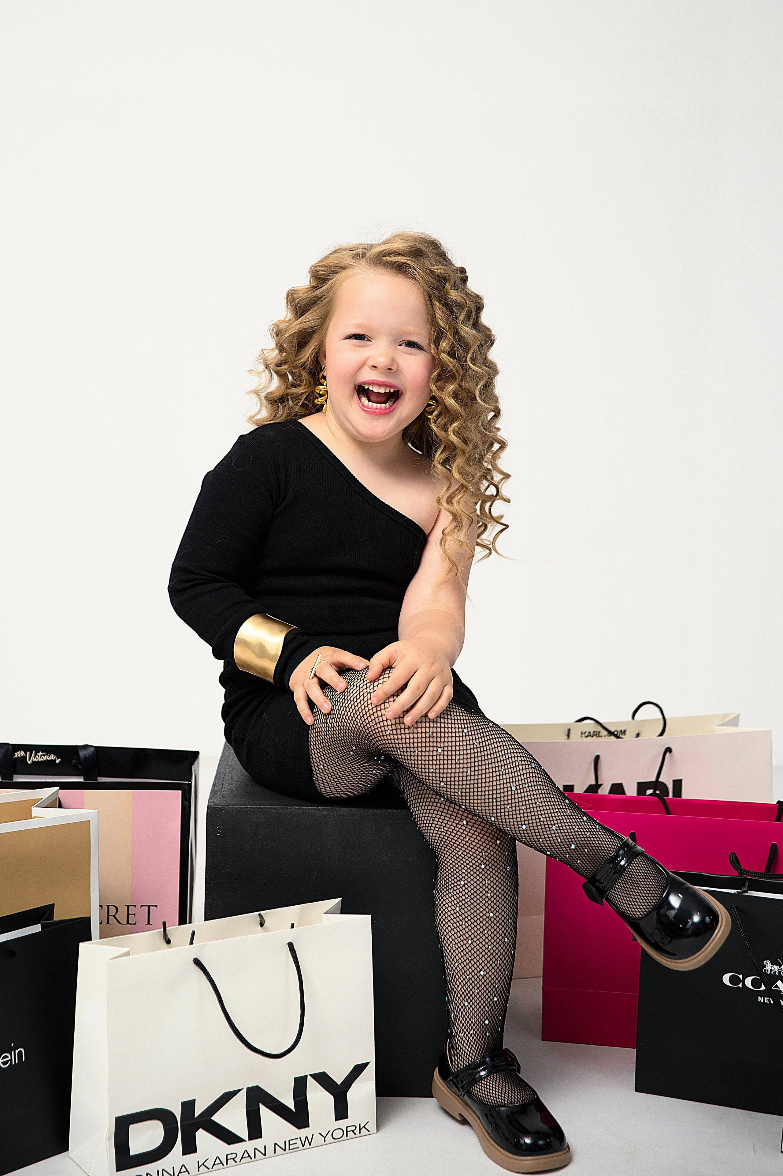 МАЛЫШКА НА МИЛЛИОН. Детский школьный фотограф в Кемерово Зиновьева Екатерина