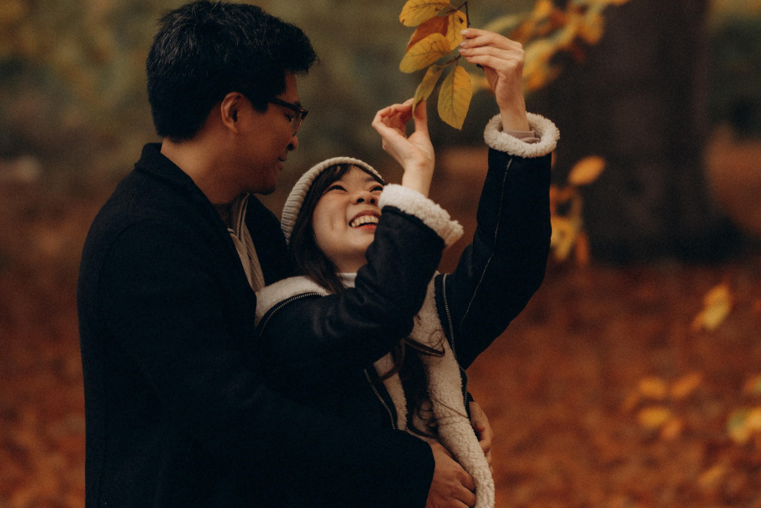 Love story in Tiergarten, Berlin. Hochzeitsfotograf in Potsdam — Alister Licht