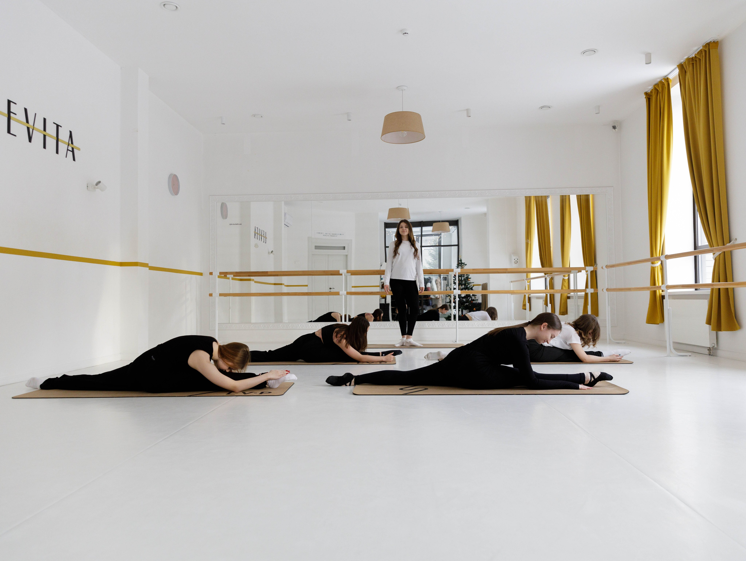 Студия балета «LEVITA». Репортажный фотограф в Новосибирске Алена Помазунова