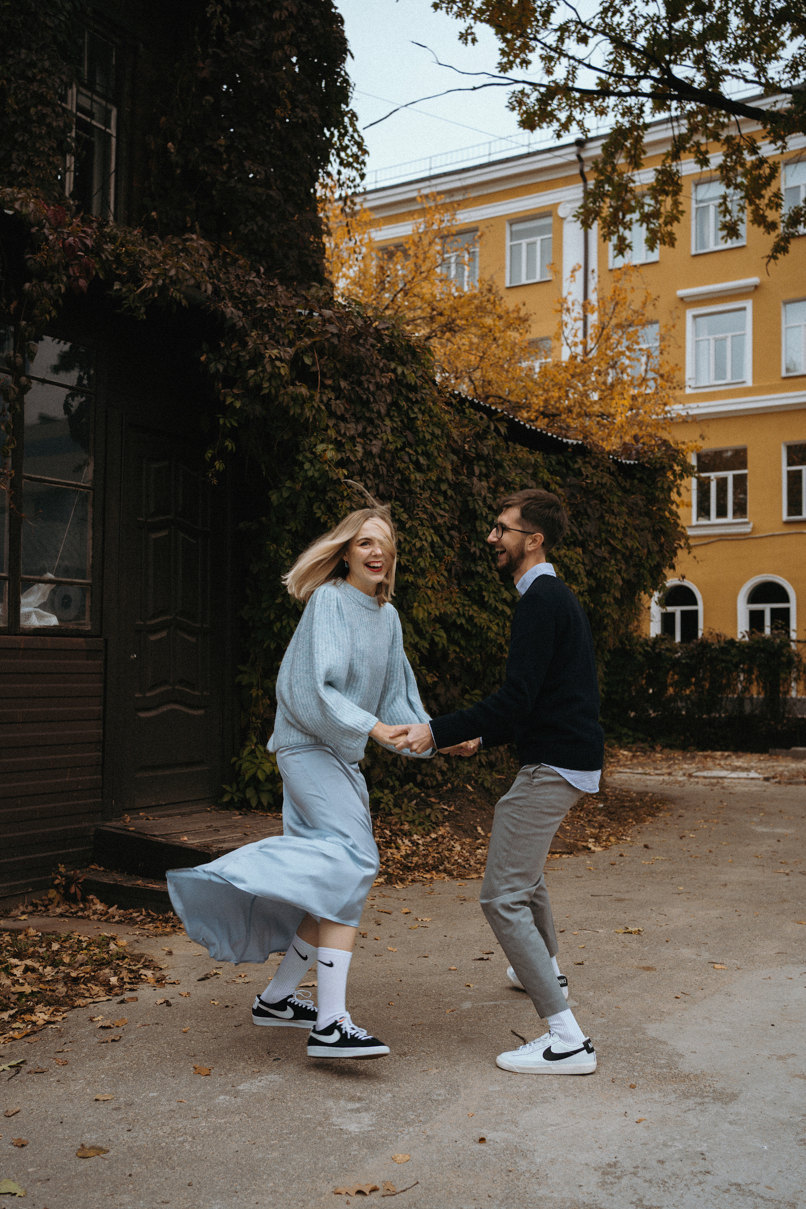 Коля и Влада. Главная