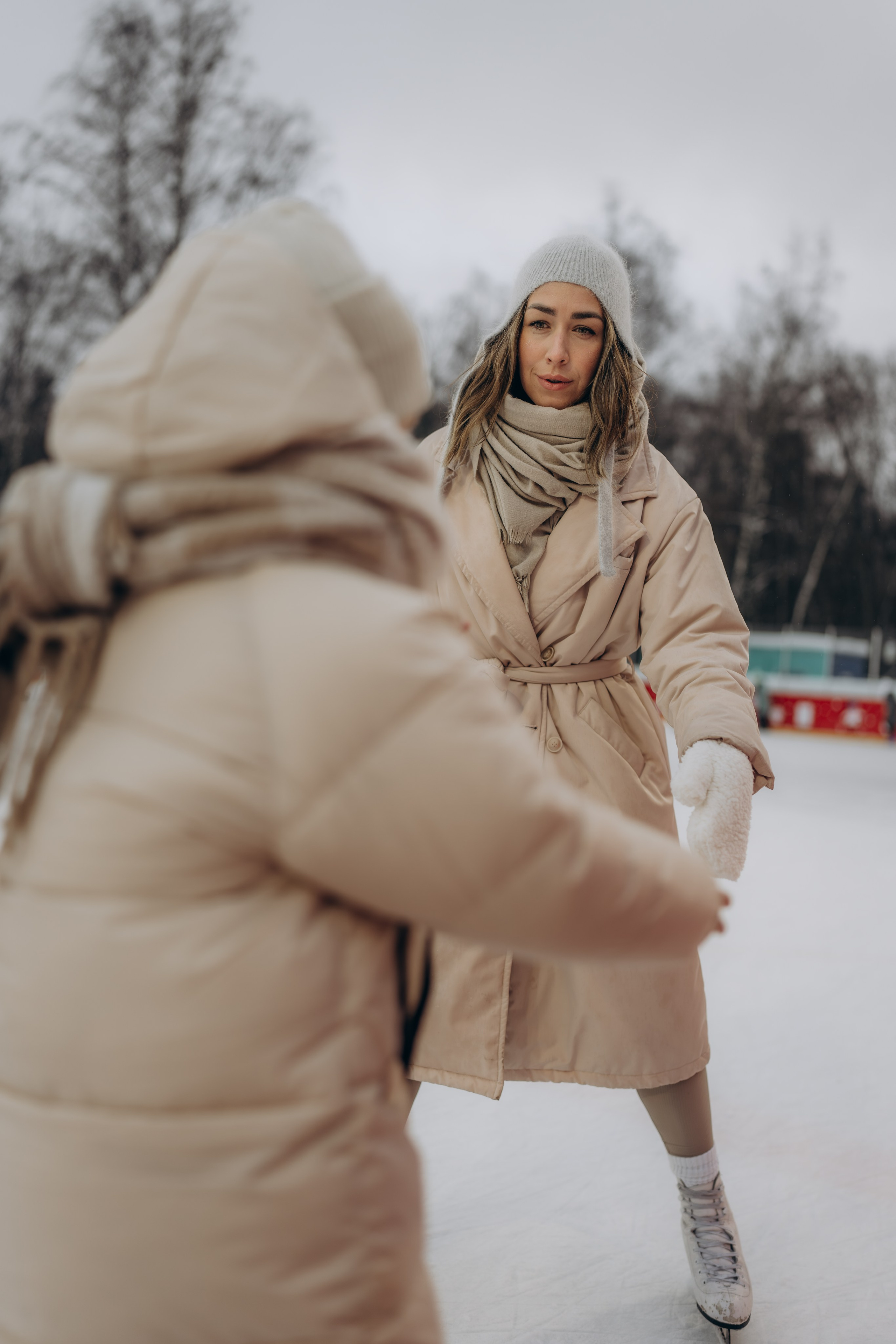 На катке. Семейный фотограф Москва. Фотограф беременности и материнства Москва
