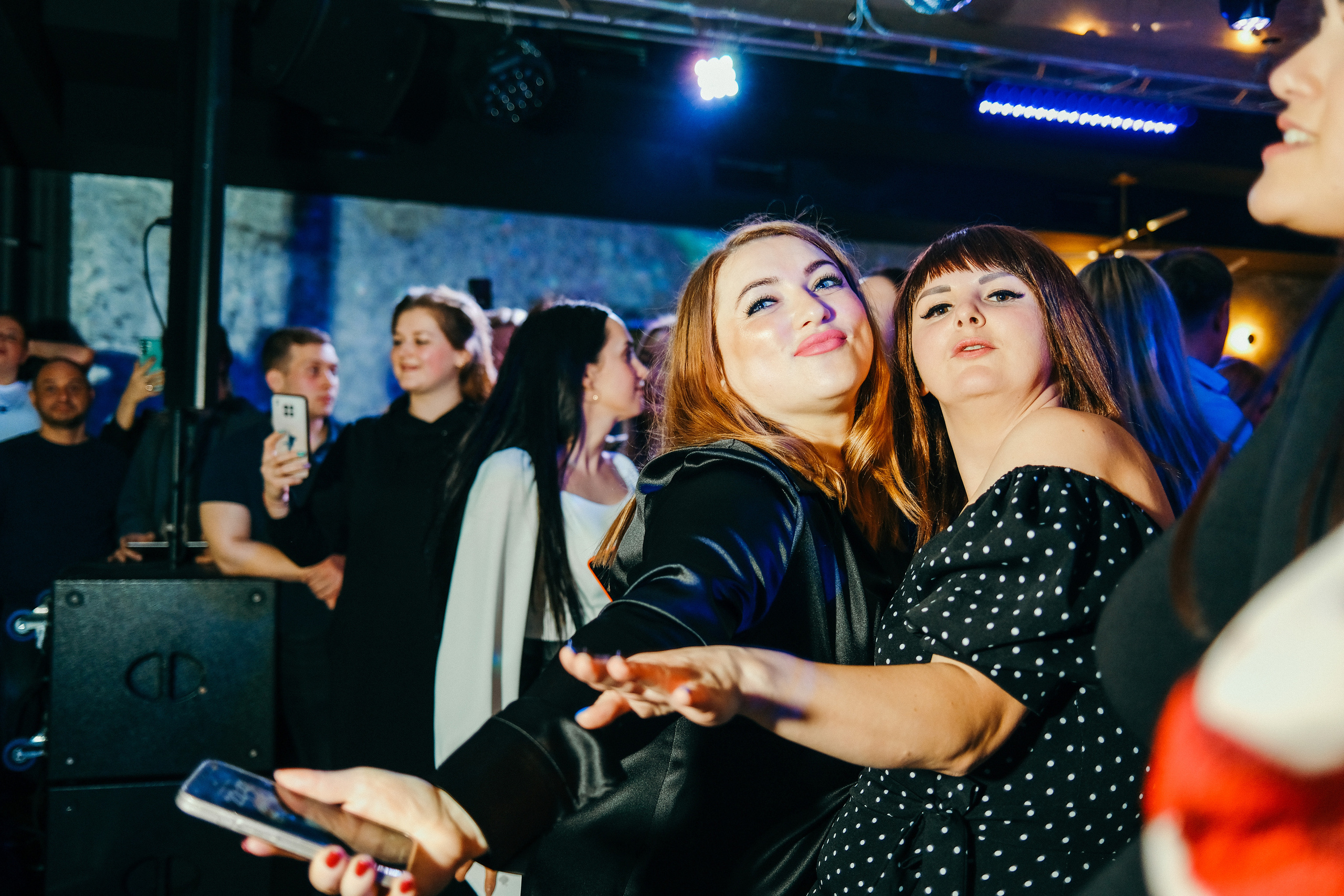 Эльбрус Джанмирзоев в ресто-баре Бакинский Бульвар. Свадебный и репортажной фотограф Денис Ожигин в Краснодаре и Краснодарском крае