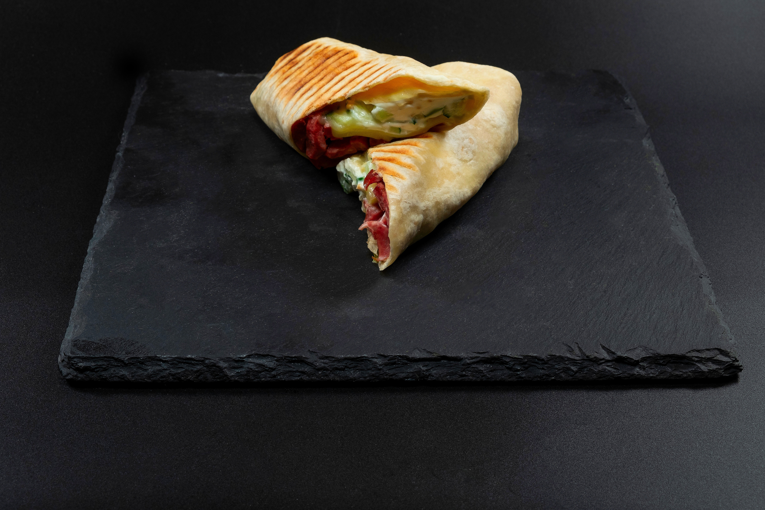 Фуд-фотография (food photography) в Архангельске, Северодвинске, Краснодаре и Краснодарском крае. Фотосъемка еды, напитков, коктейлей для разработки меню ресторана или кафе, а так же как контент для социальных сетей. От простых, до сложных блюд. 