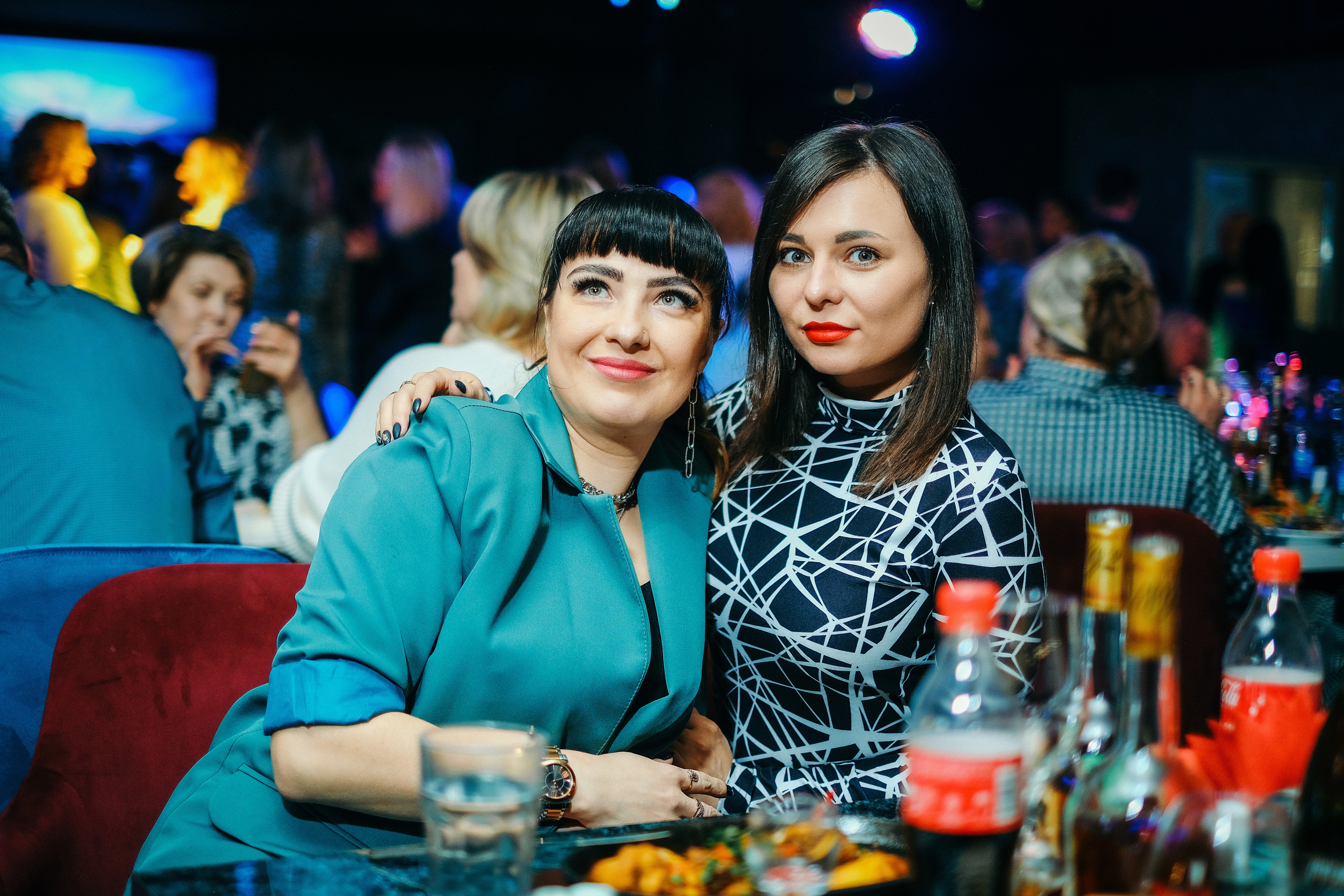 Эльбрус Джанмирзоев в ресто-баре Бакинский Бульвар. Свадебный и репортажной фотограф Денис Ожигин в Краснодаре и Краснодарском крае