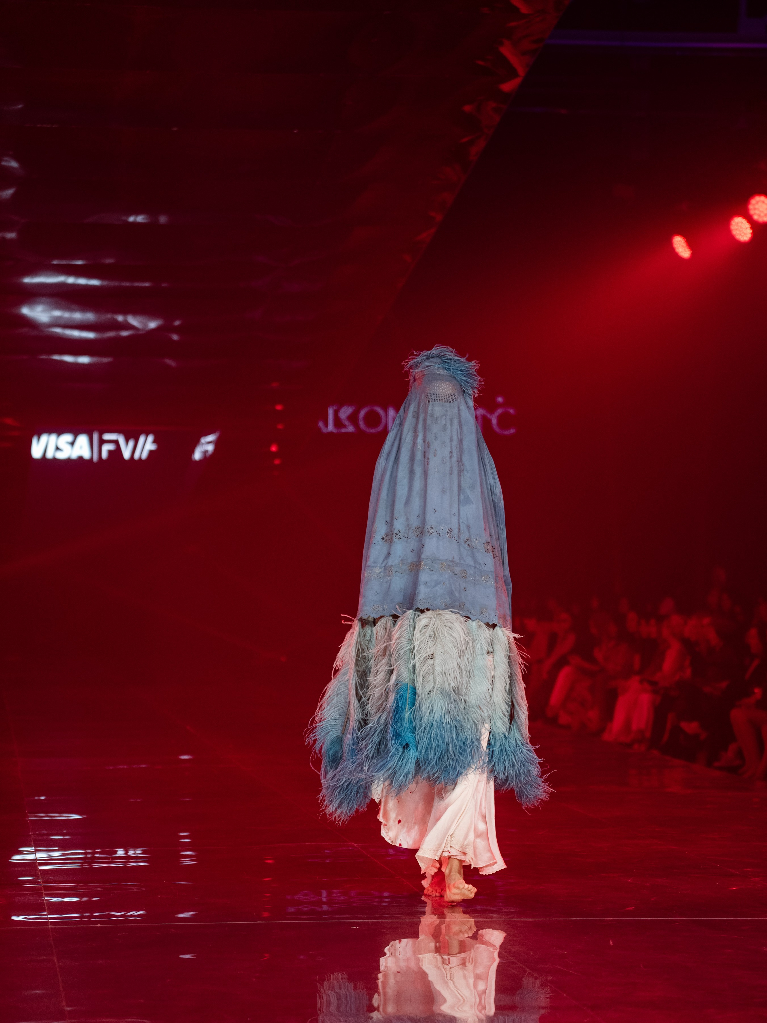 Visa Fashion week Maison Artc. Сайт Алматинского НЮ АРТ, будуар и фэшн фотографа Дениса Карпенко