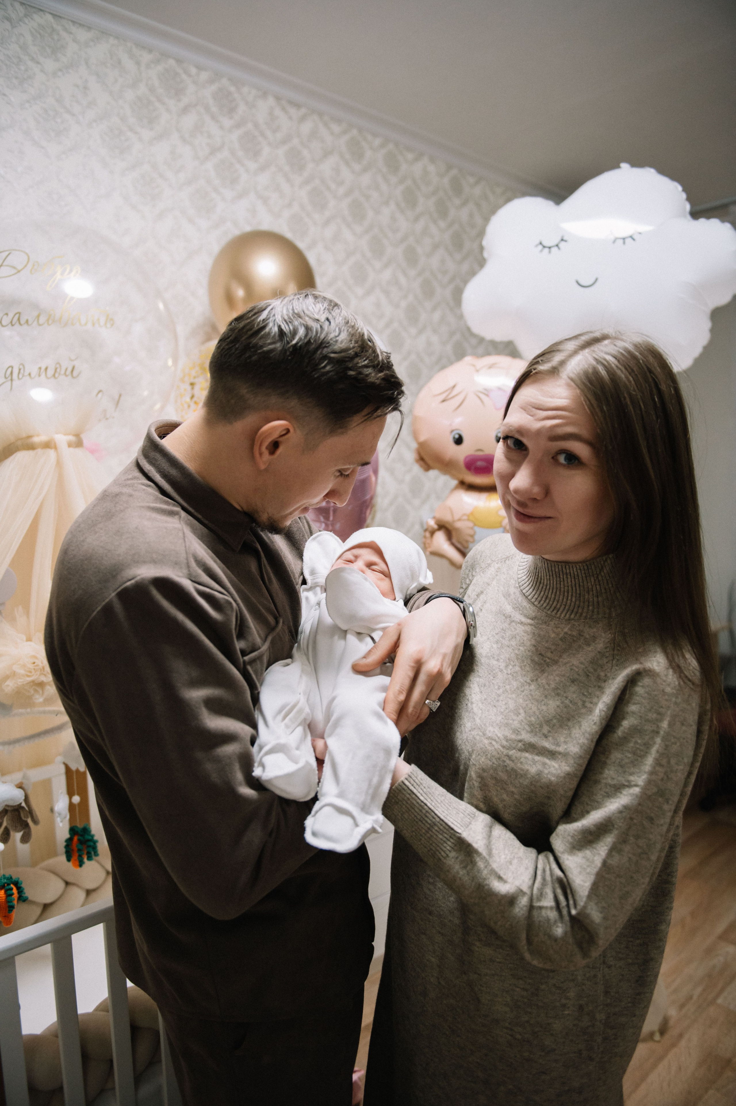 Выписка с роддома Смирновы. Фотограф в Сургуте Светлана Гибадуллина