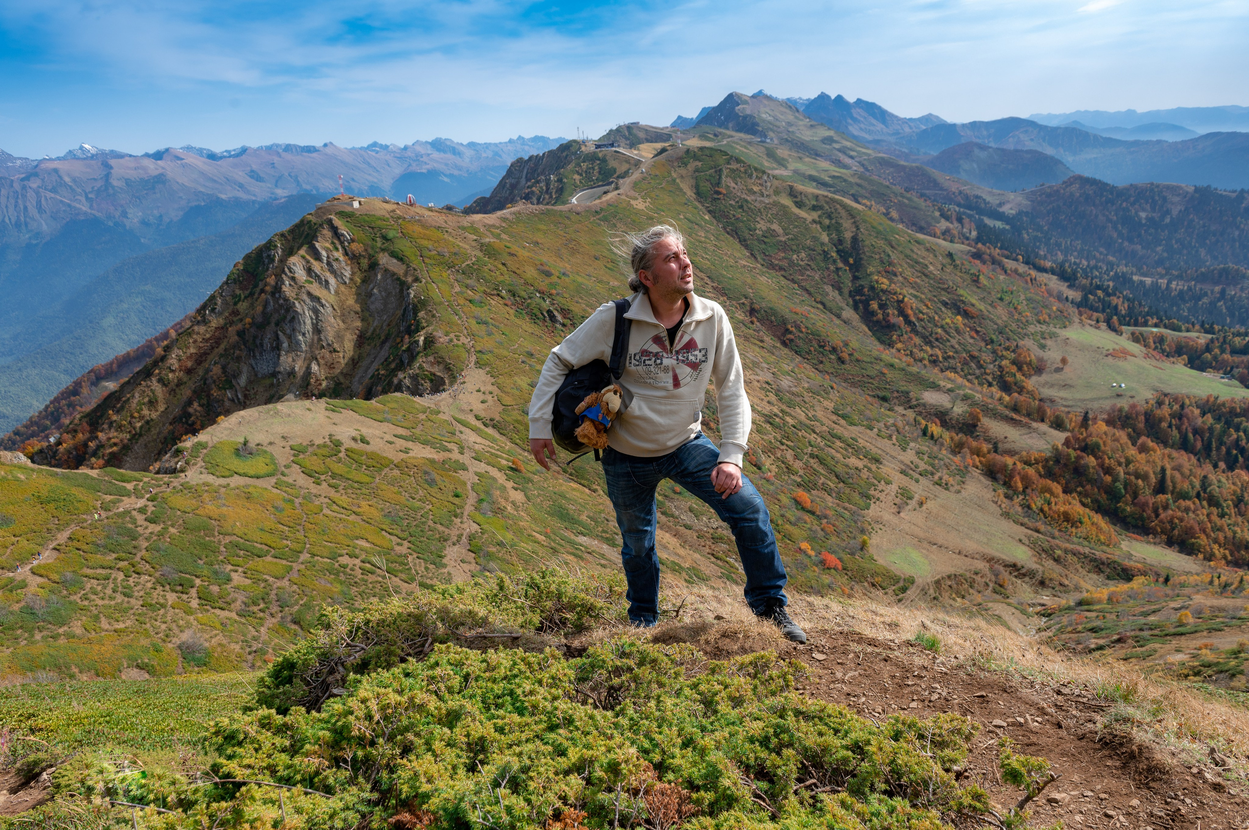 Хайкинг по трем курортам Красной Поляны 2022. Репортажный фотограф в Красной Поляне и Сочи Павлюченко Екатерина