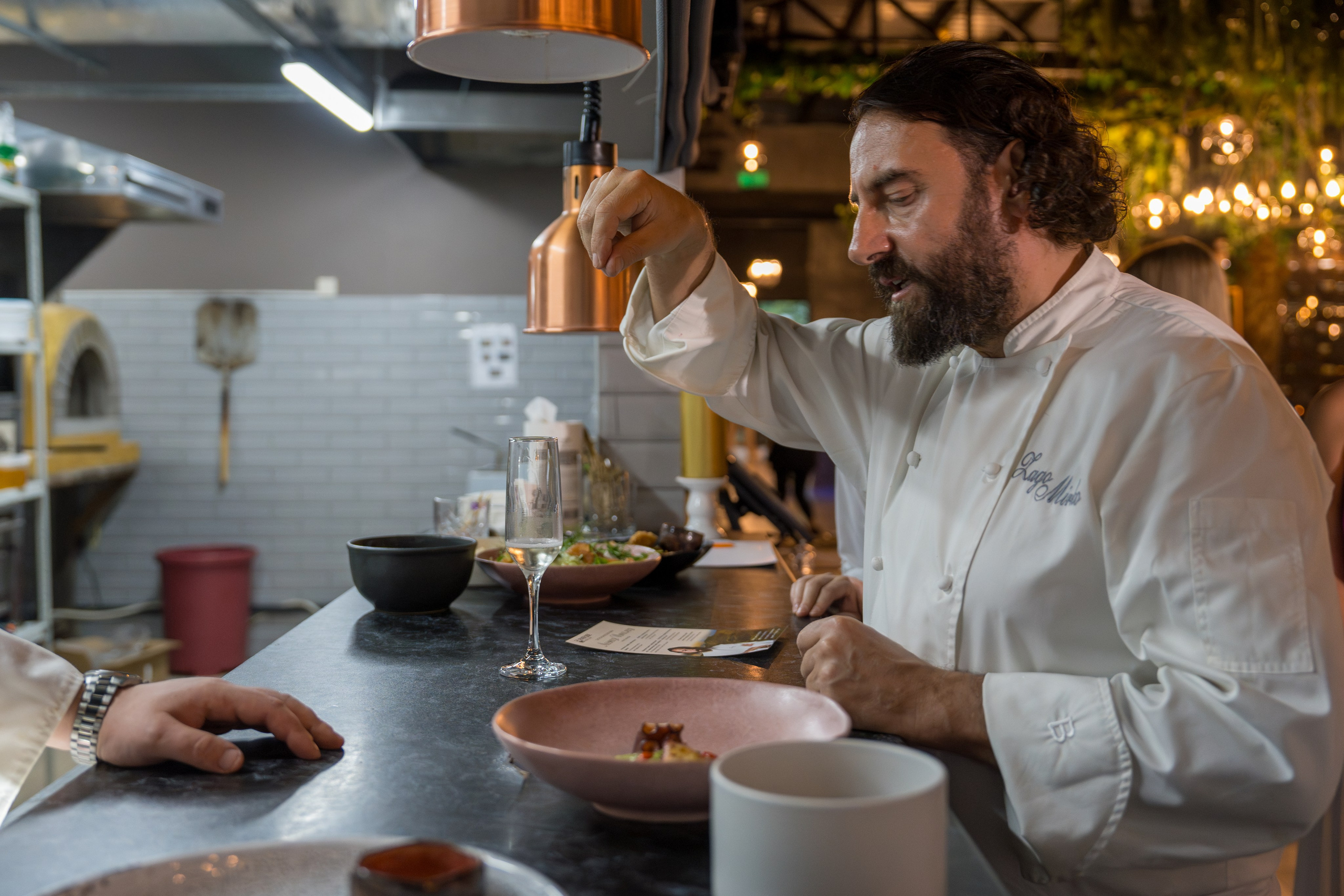 Гастрономический ужин «Лесная Италия» с Мирко Дзаго в ресторане RiverSide. Репортажный фотограф в Красной Поляне и Сочи Павлюченко Екатерина