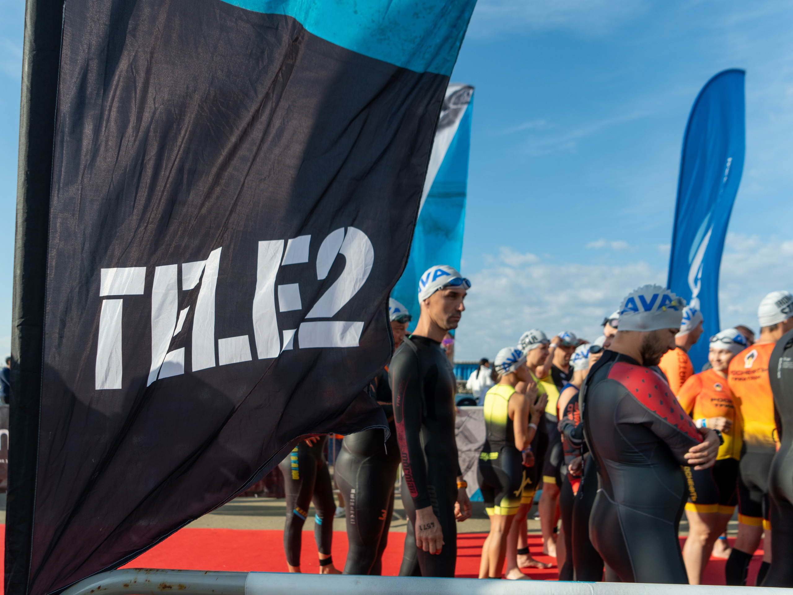 Фотоотчет партнерской интеграции для компании TELE2 на фестивале Ironstar. Репортажный фотограф в Красной Поляне и Сочи Павлюченко Екатерина