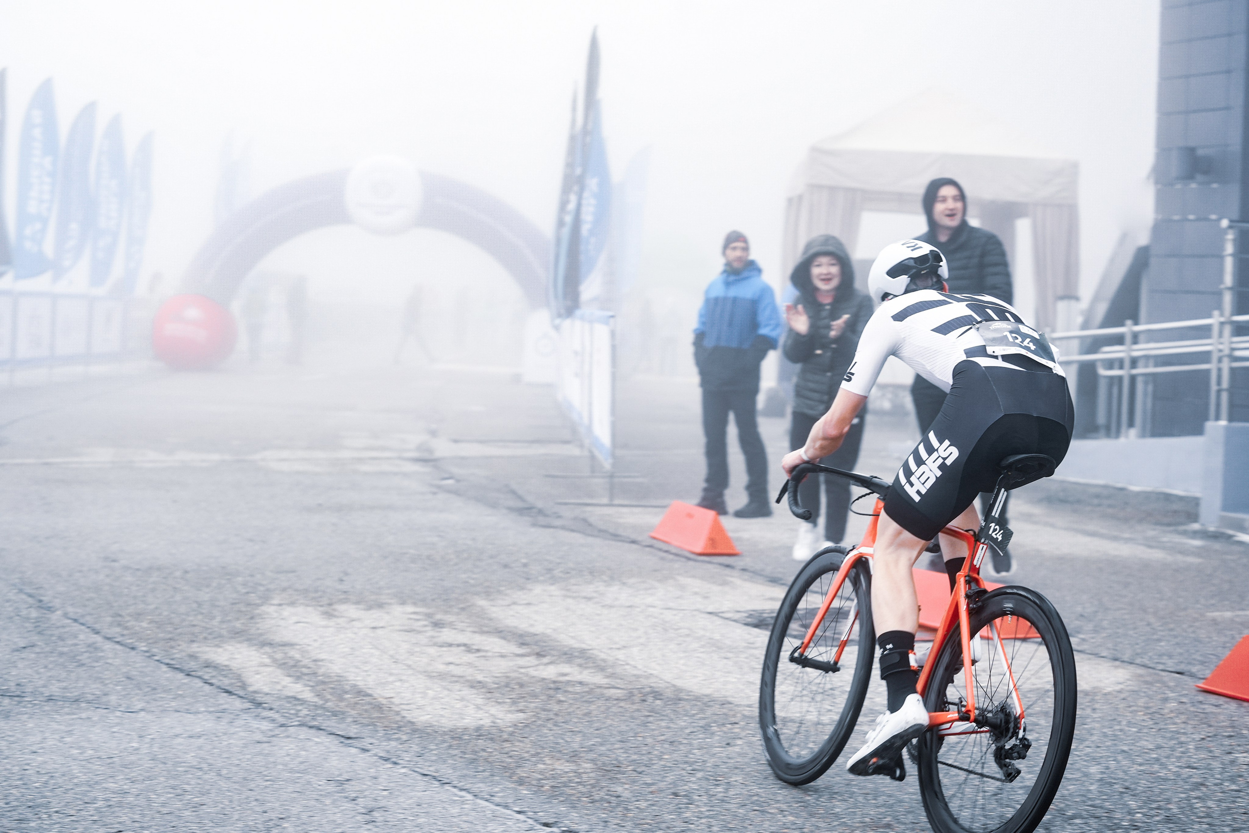 Велогонка «Три горы» на курортах горного кластера Красная Поляна. Репортажный фотограф в Красной Поляне и Сочи Павлюченко Екатерина