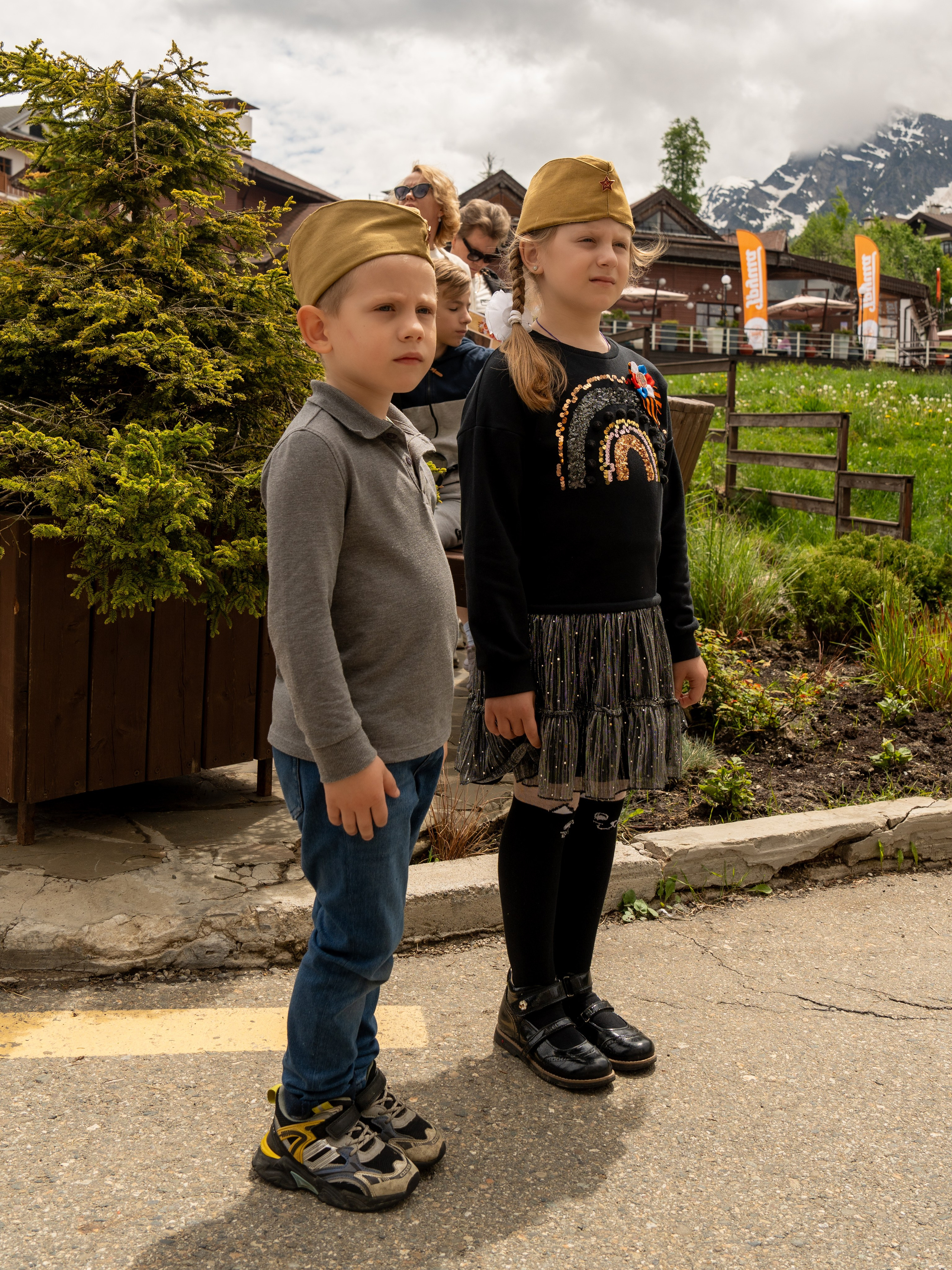 Шествие бессмертного полка 9 мая 2024 Rosa Springs. Репортажный фотограф в Красной Поляне и Сочи Павлюченко Екатерина