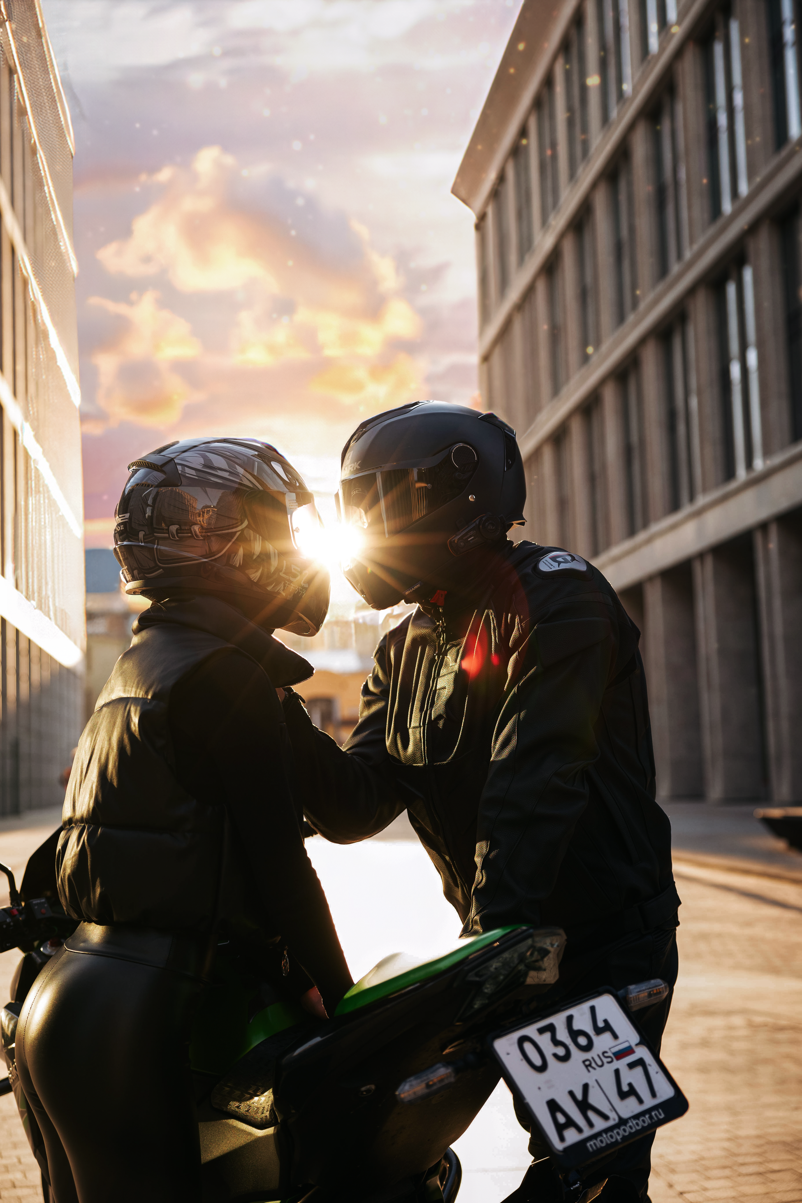 МОТО. Женский и свадебный фотограф в Санкт-Петербурге Элизабет Ланцова. Будуарные съемки, свадебные съемки, лавстори, контент-съемка
