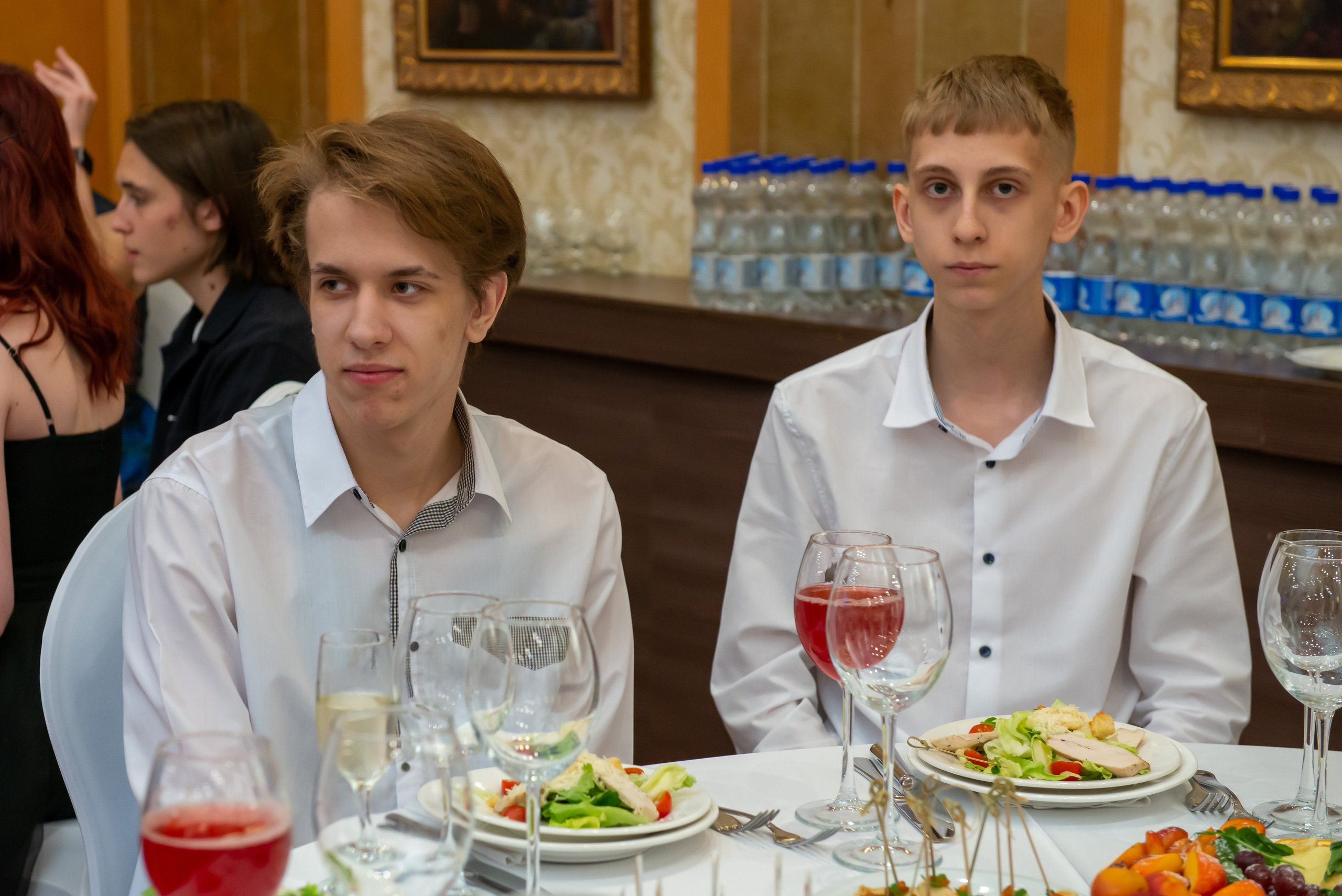 Выпускной вечер в гимназии № 37, ресторан La Ronde