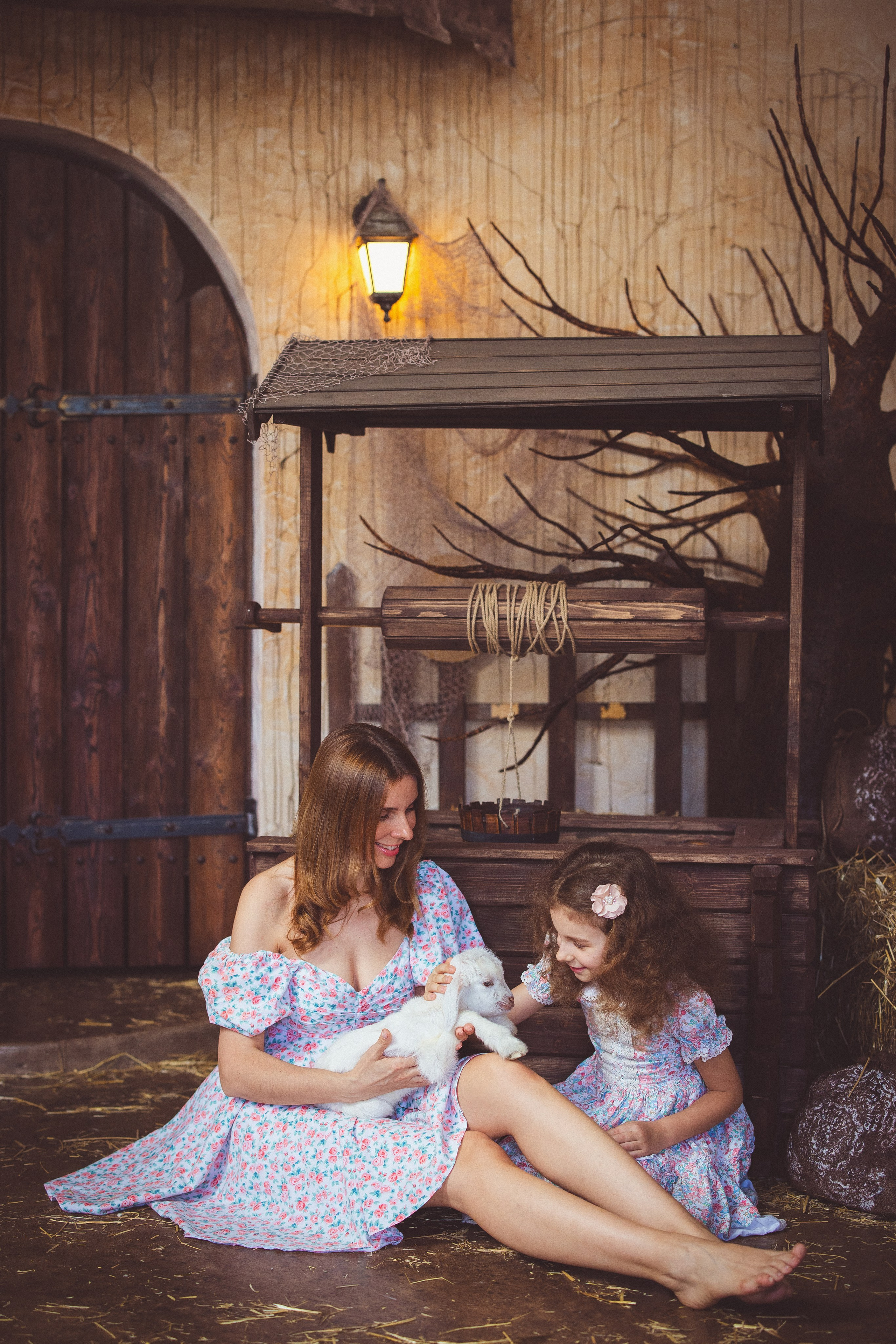 Пасхальный фотопроект с козочкой и утятами, в фотостудии «Эль» 2024 г. Семейный и детский фотограф в Краснодаре Анна Трашкова