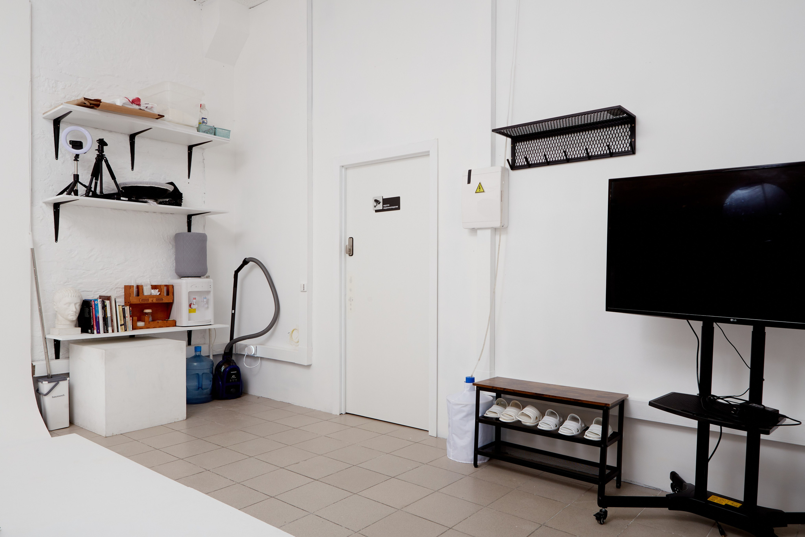 Фотографии пространства. Fizikasveta.ru фотостудия с фонами в Екатеринбурге