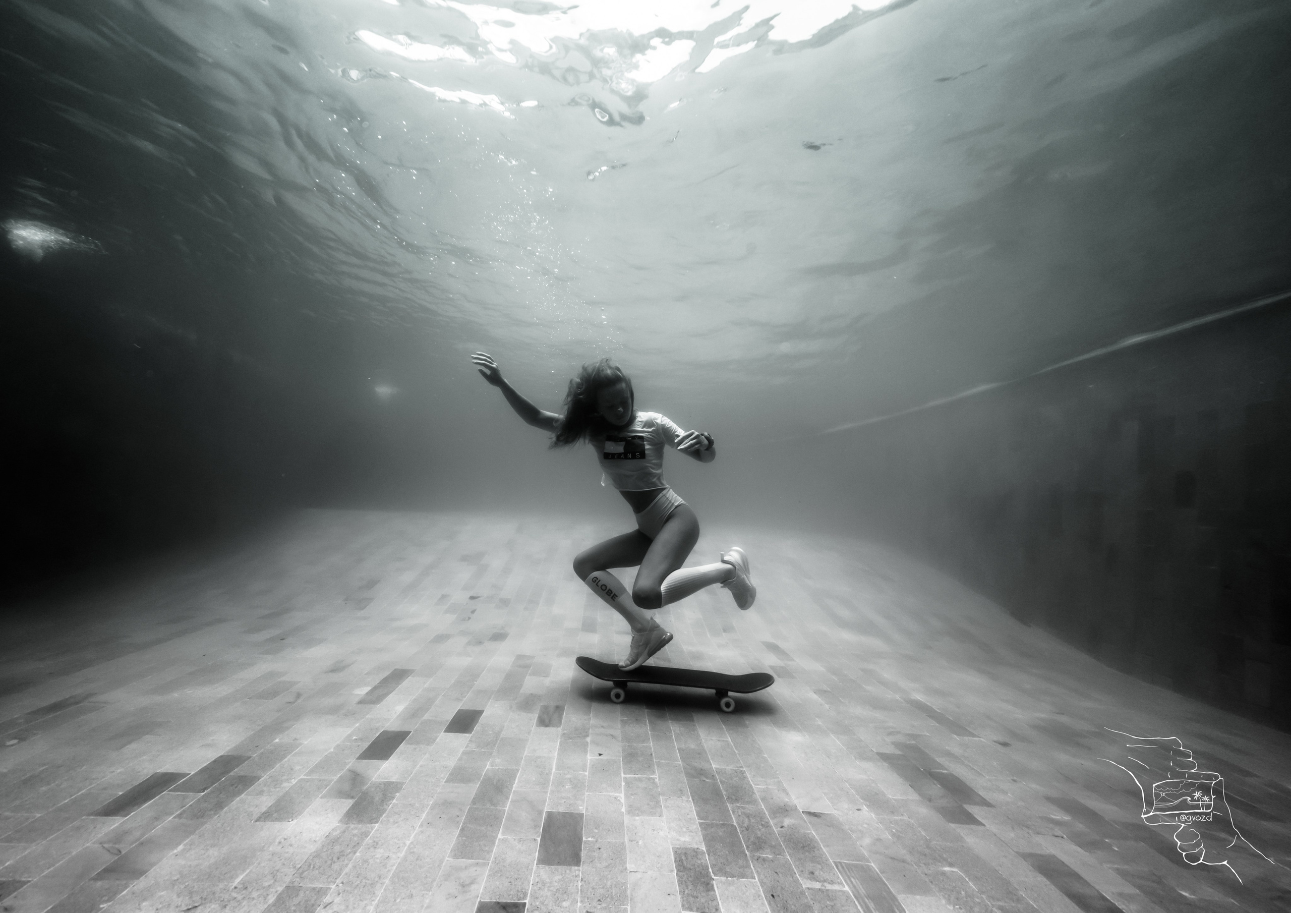 Фотосесии в Бассейне 18+. Лайфстайл Фотограф и Профессиональный Водный Фотограф в Москве