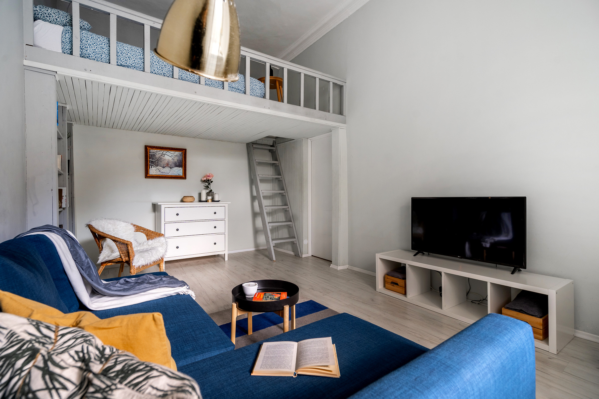 Предпродажная подготовка и фотосессия квартиры на Чайковского