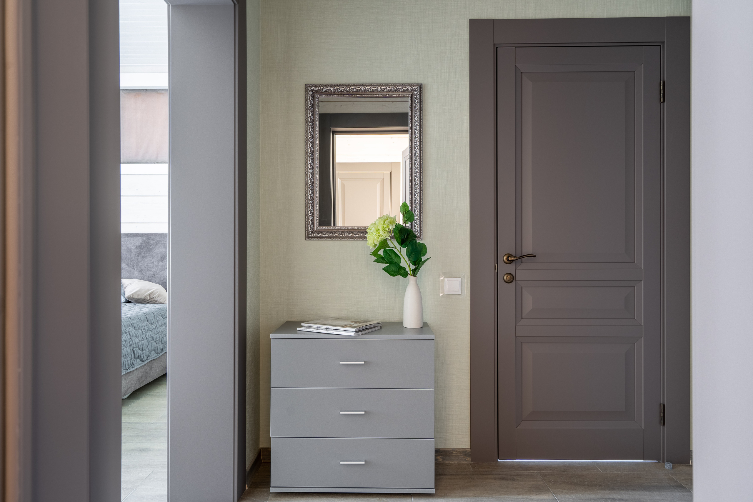 Хоумстейджинг загородного дома в поселке Золотые Пески