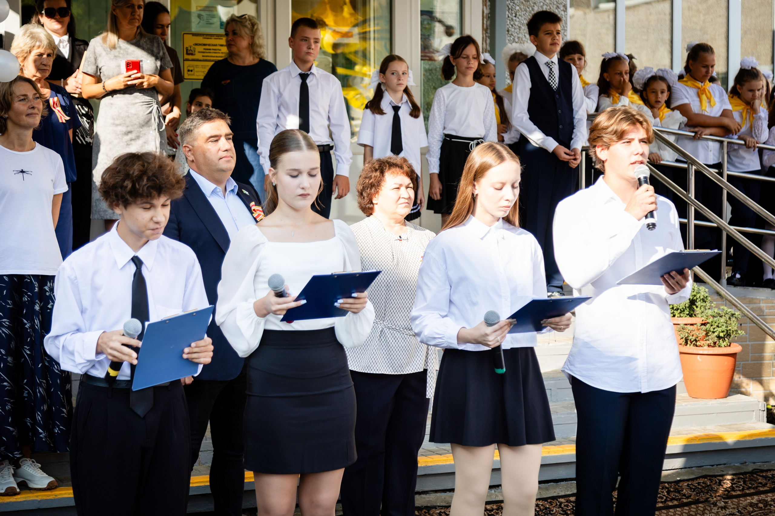 Гимназия № 50. Детский фотограф видеограф в Хабаровске Михаил Орлов