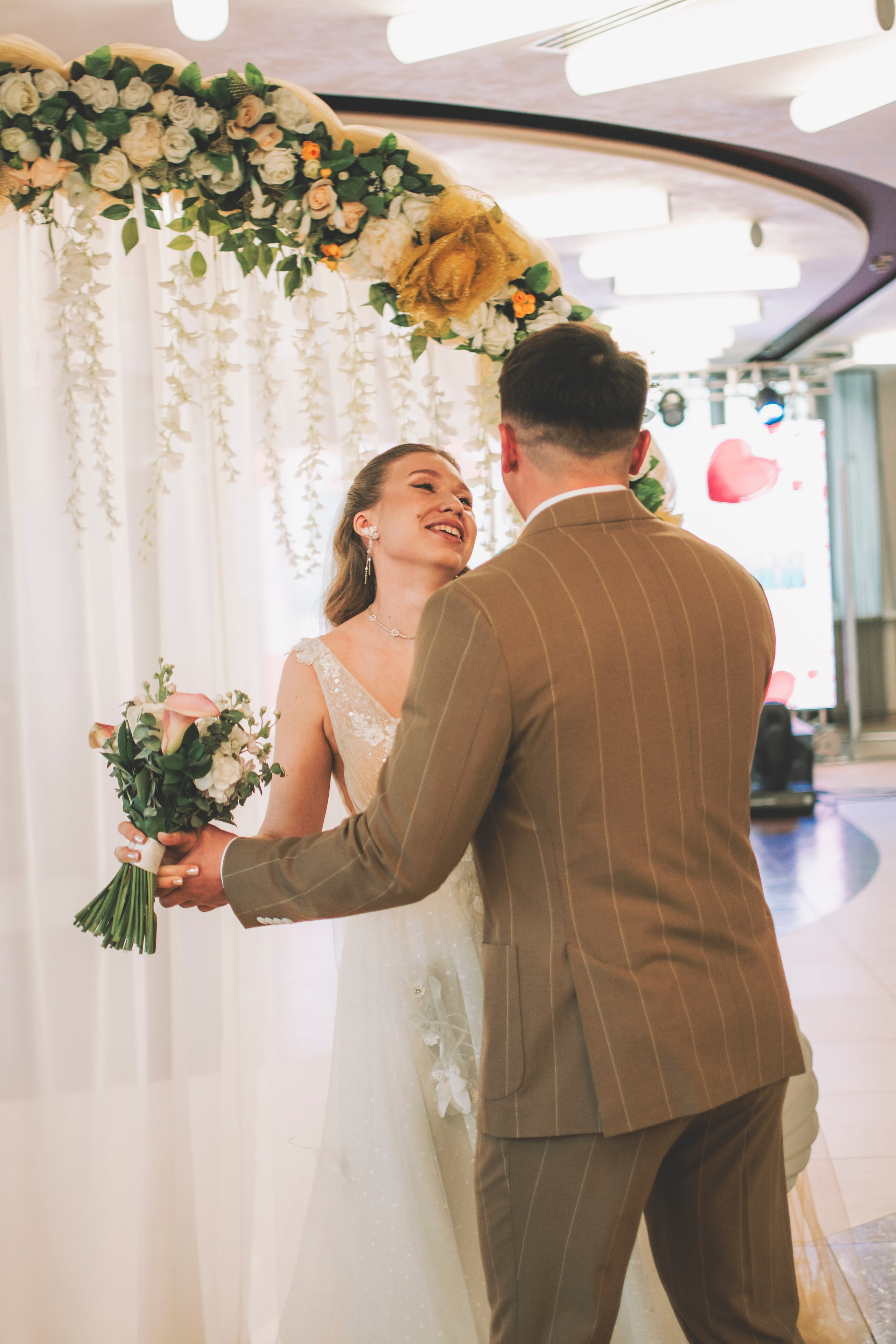 Альберт и Анастасия (Студийная фотосессия, роспись в ДК Нефтяник + фотосессия с гостями). Семейный и свадебный фотограф Губкинский и Ставрополь