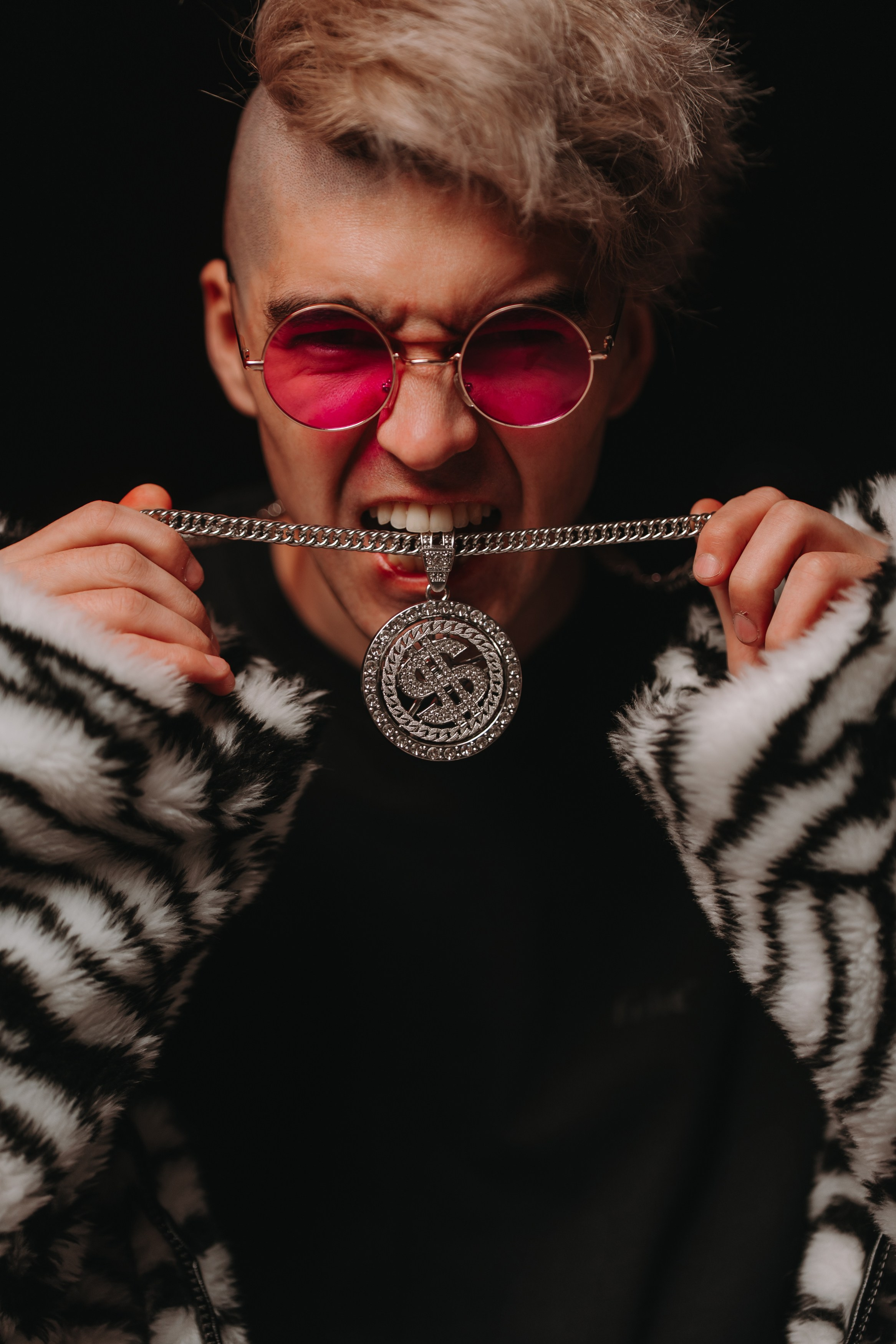 ФОТОСЕССИЯ ДЛЯ ДИДЖЕЯ УФА, ФОТОСТУДИЯ ОБСКУРА