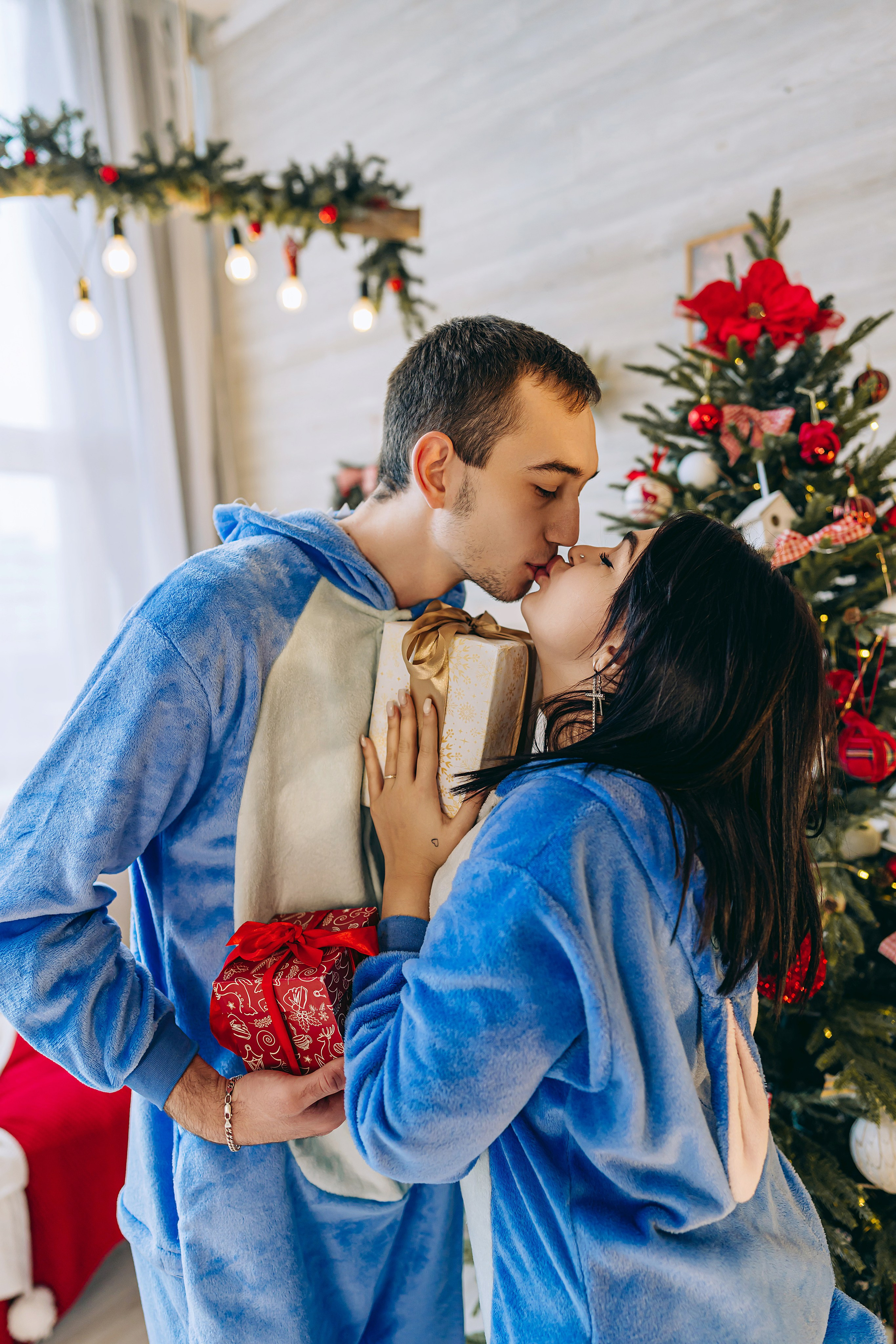 Семейная фотосессия в студии с ребенком