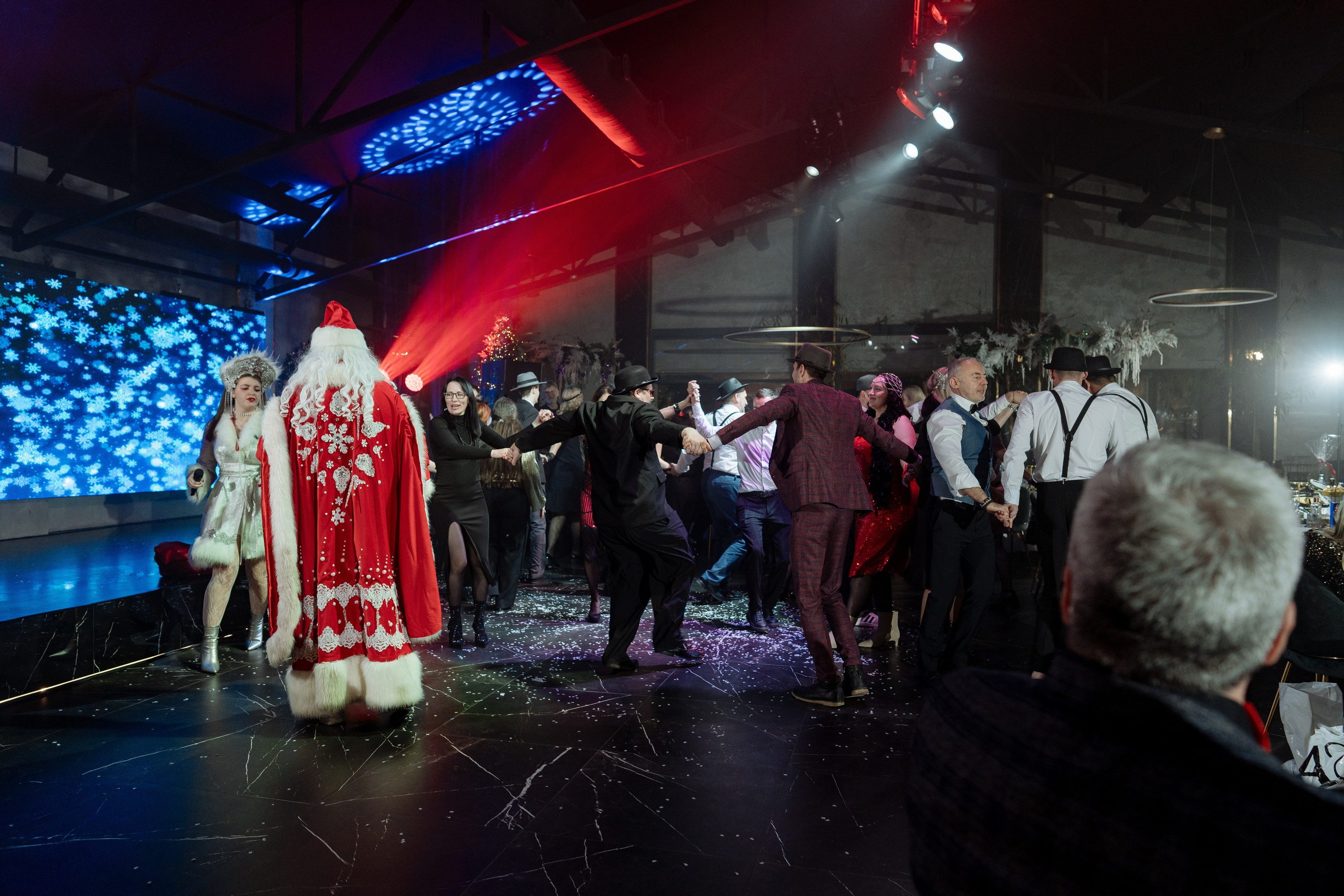 Альбион Тур