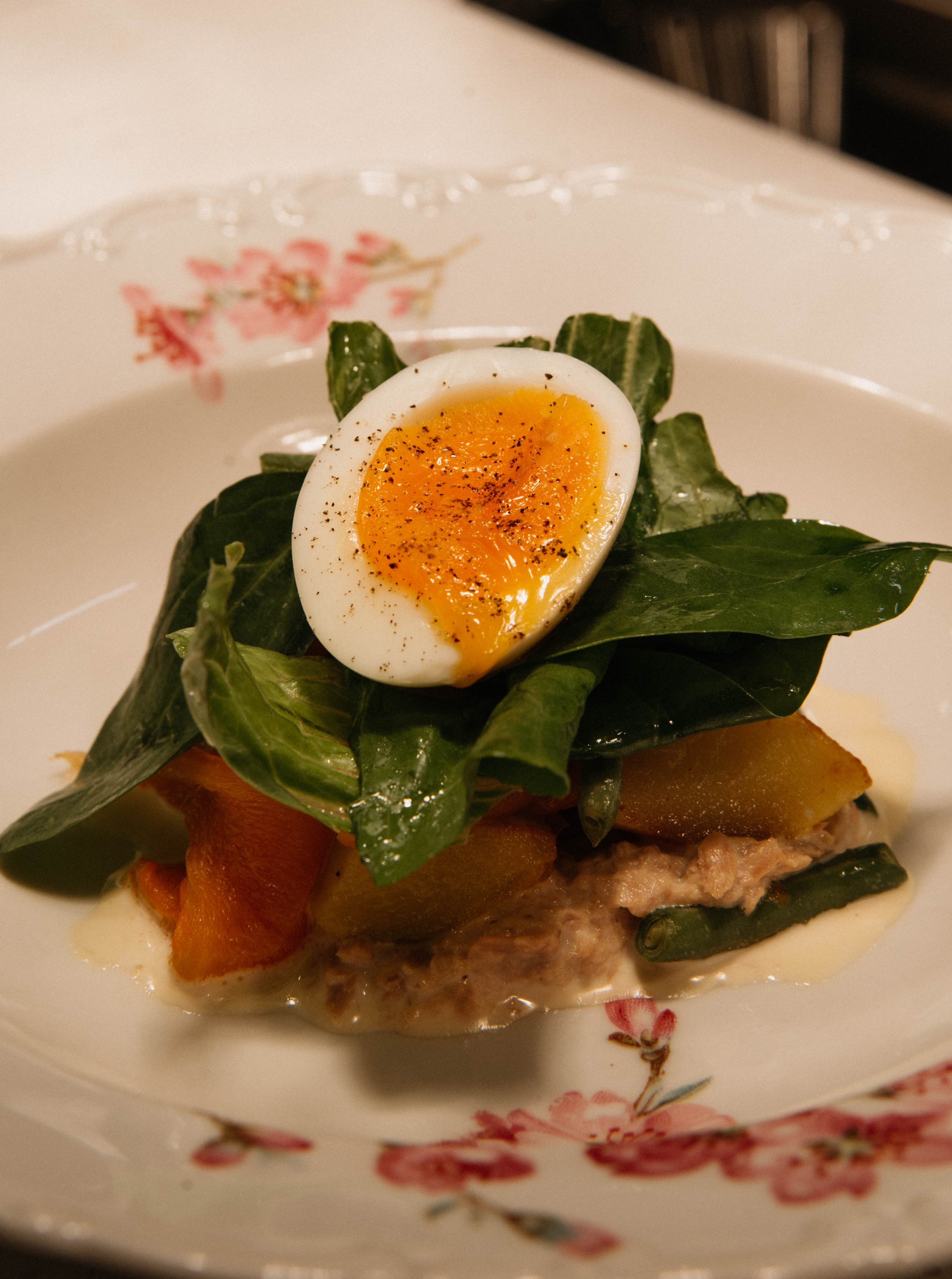 Контентная фотосессия для ресторана La Volte. Ксения Glossa. Портретный и репортажный фотограф в Самаре