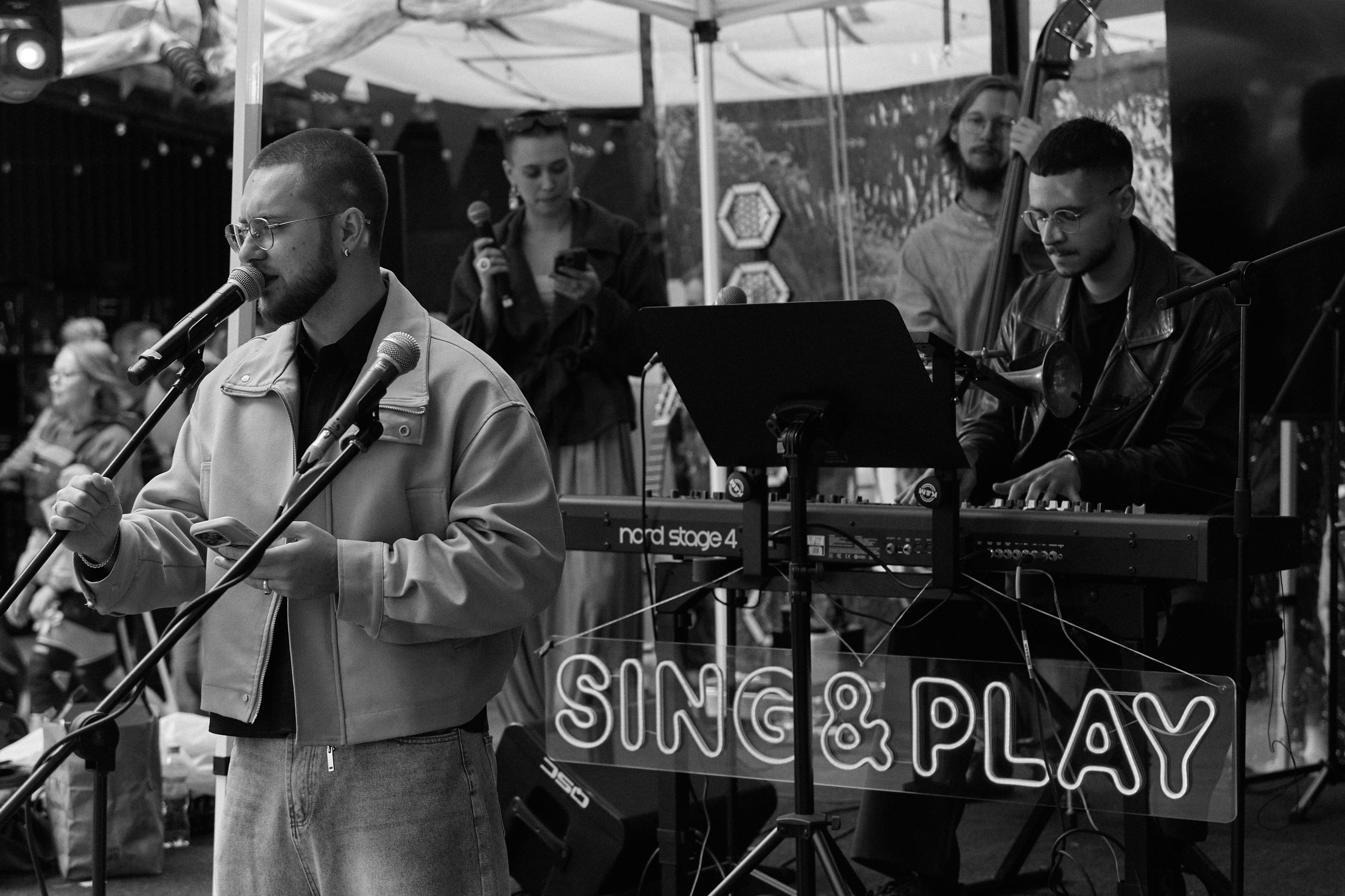 SING&PLAY. MOM I AM PHOTOMAKER