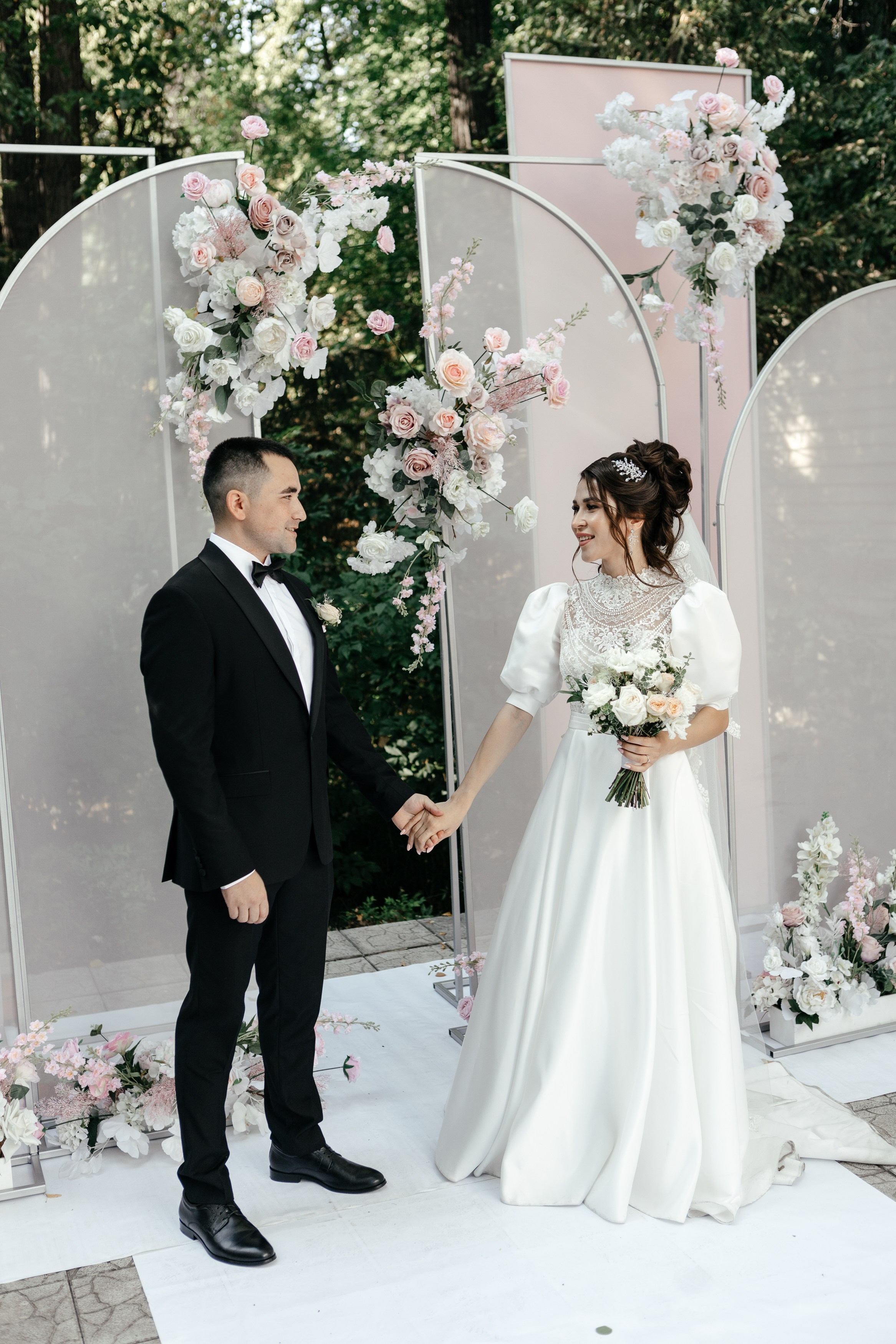 Свадебный фотограф Уфа — Руслан ГабдлисламовЖивые эмоции, красивые кадры, воспоминания на всю жизнь.Работаю по всей Республике Башкортоста. Свадебный фотограф Уфа Руслан Габдлисламов